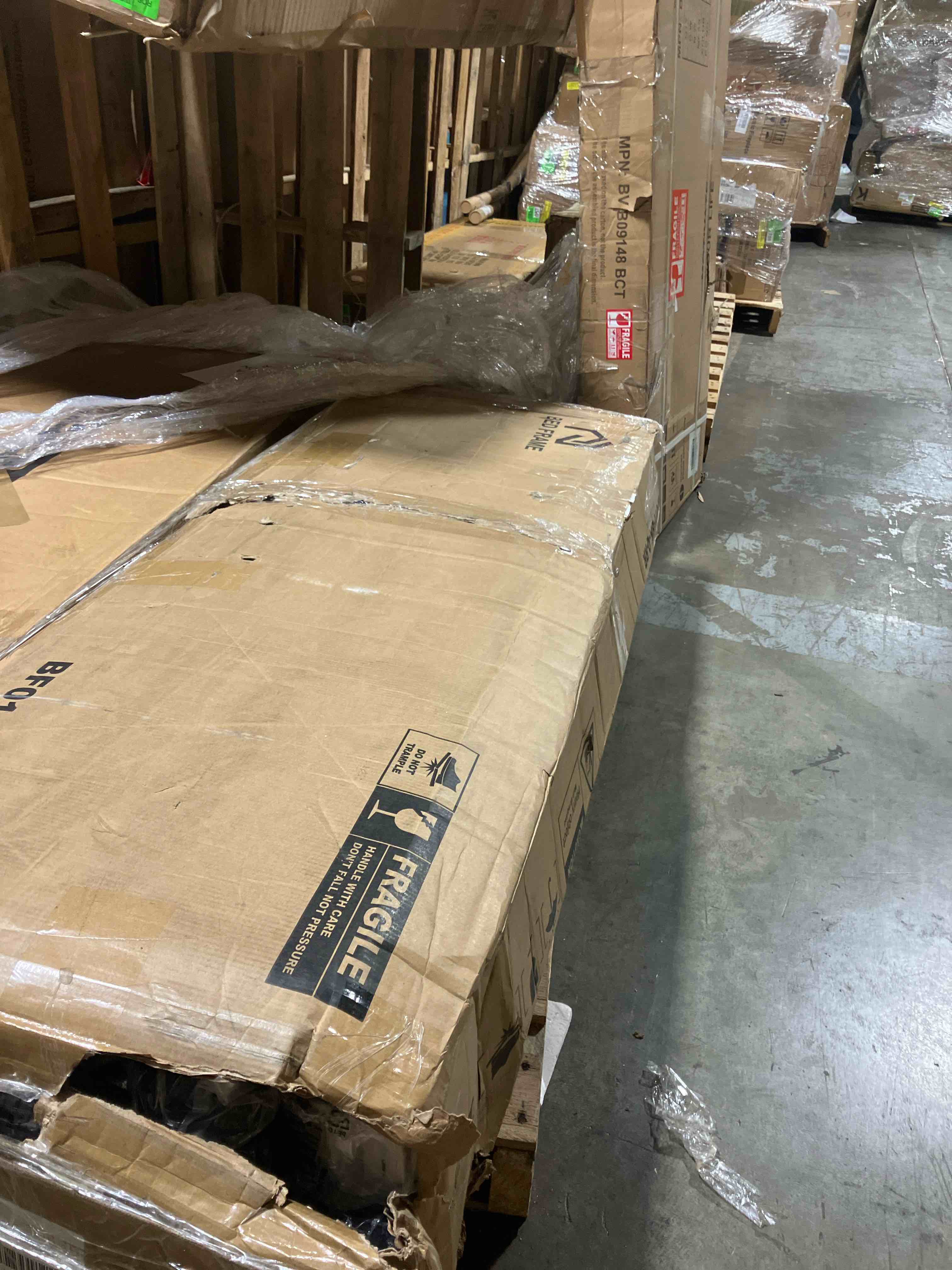 https://s3.amazonaws.com/lotting-images-prod/phillipi/BRN1935712_1761152443617.jpeg
