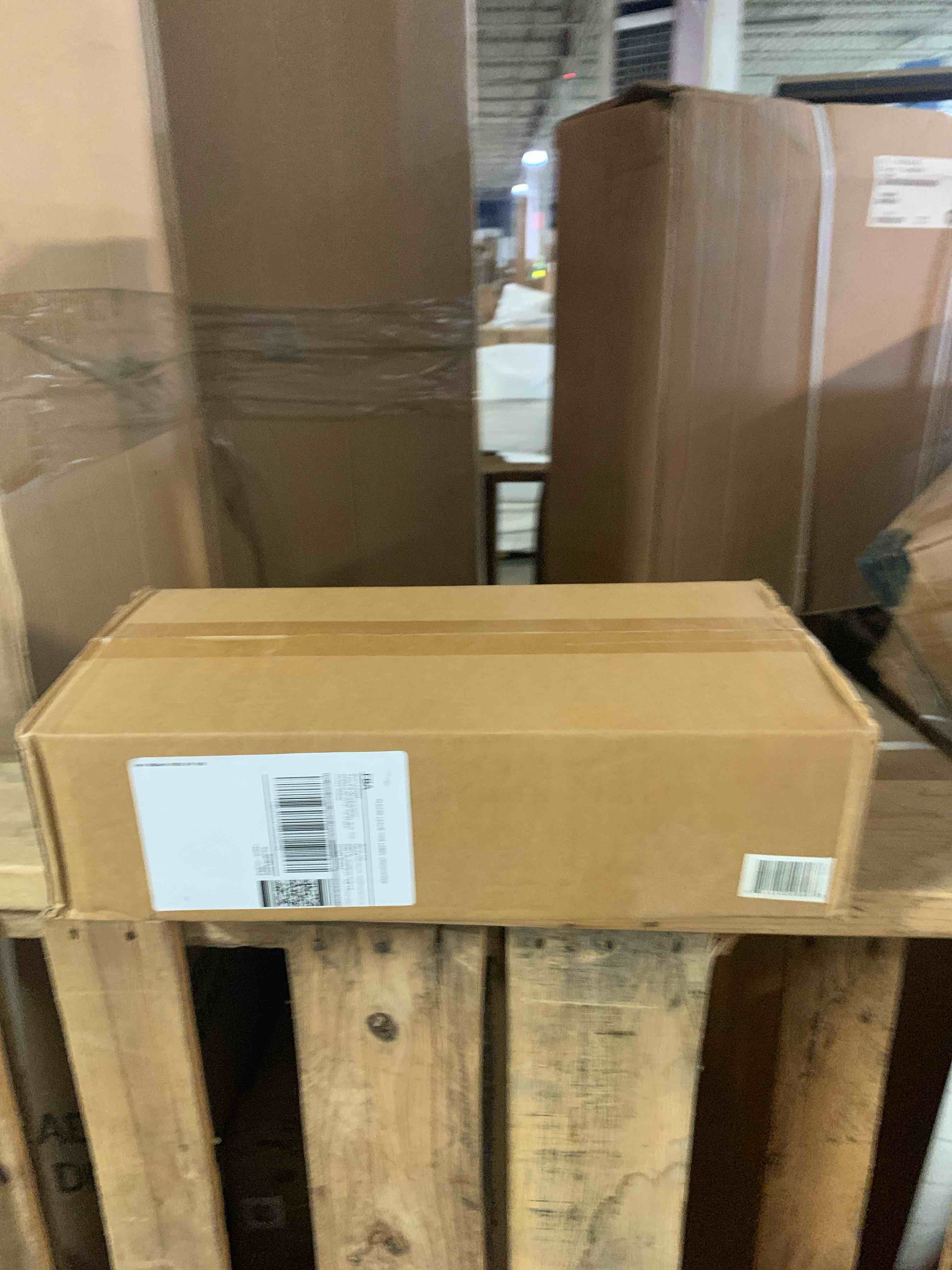 https://s3.amazonaws.com/lotting-images-prod/phillipi/BRN1936975_1740586826515.jpeg