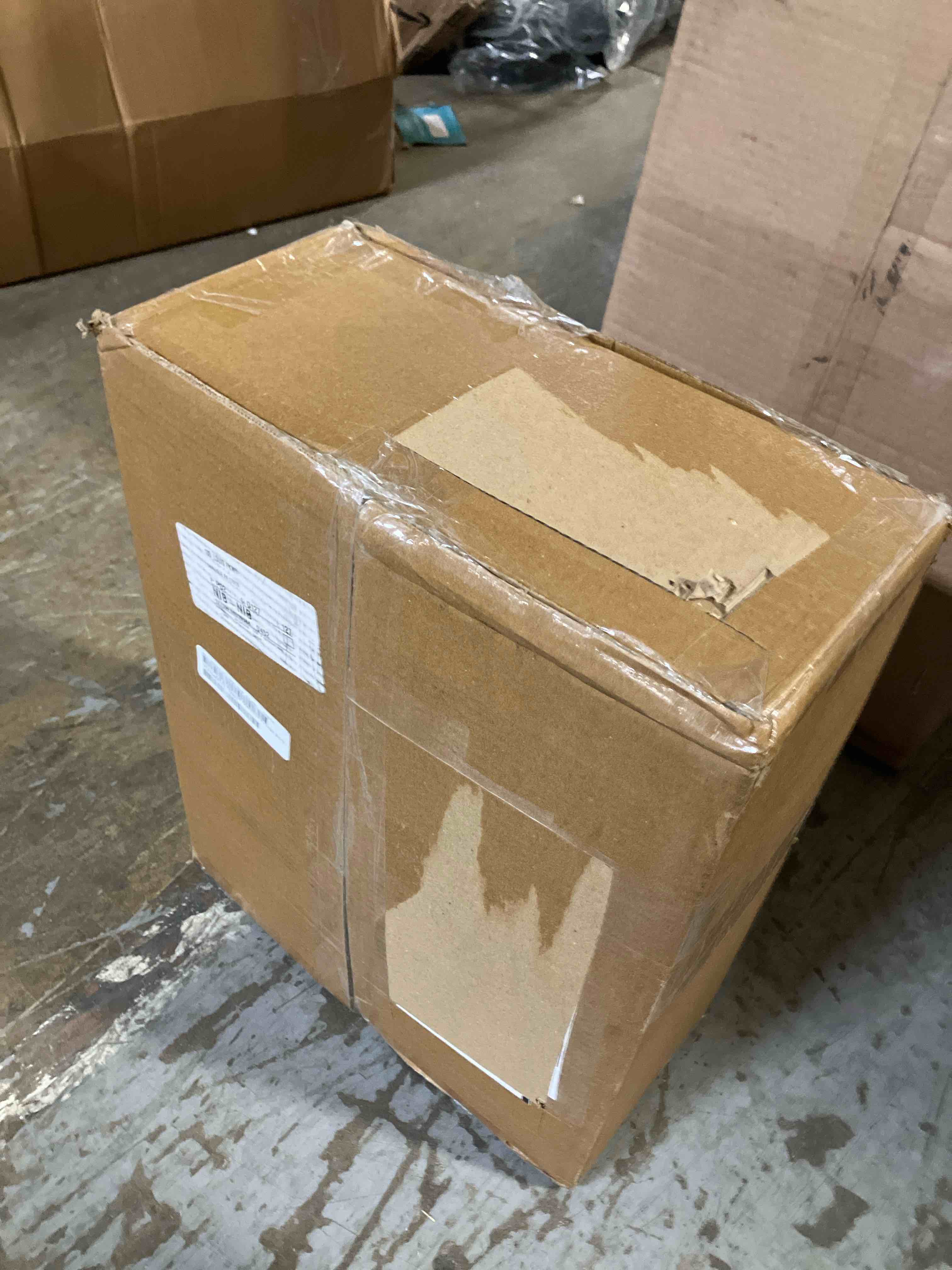 https://s3.amazonaws.com/lotting-images-prod/phillipi/BRN1938038_1741383876595.jpeg