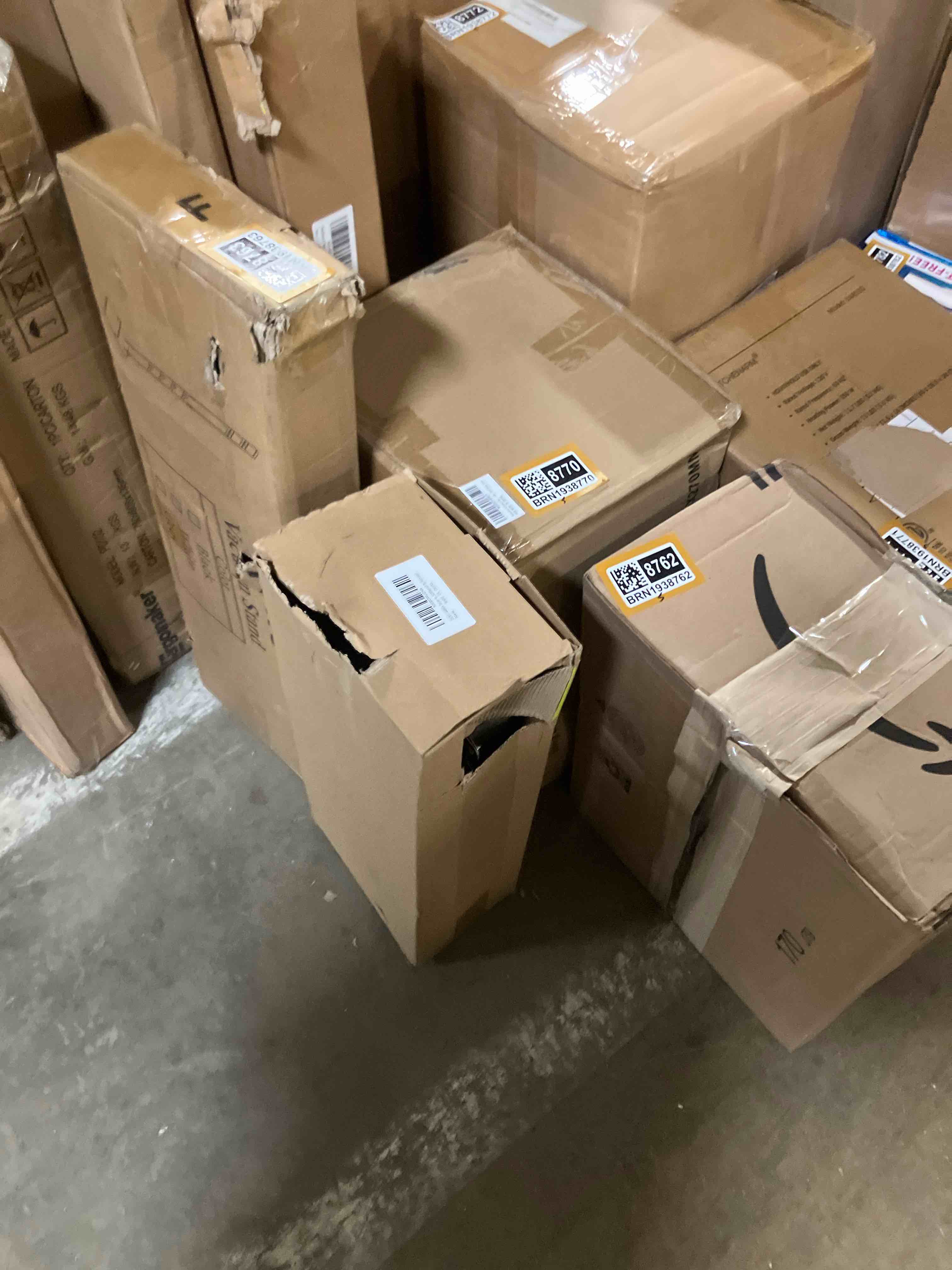 https://s3.amazonaws.com/lotting-images-prod/phillipi/BRN1938760_1741977390983.jpeg