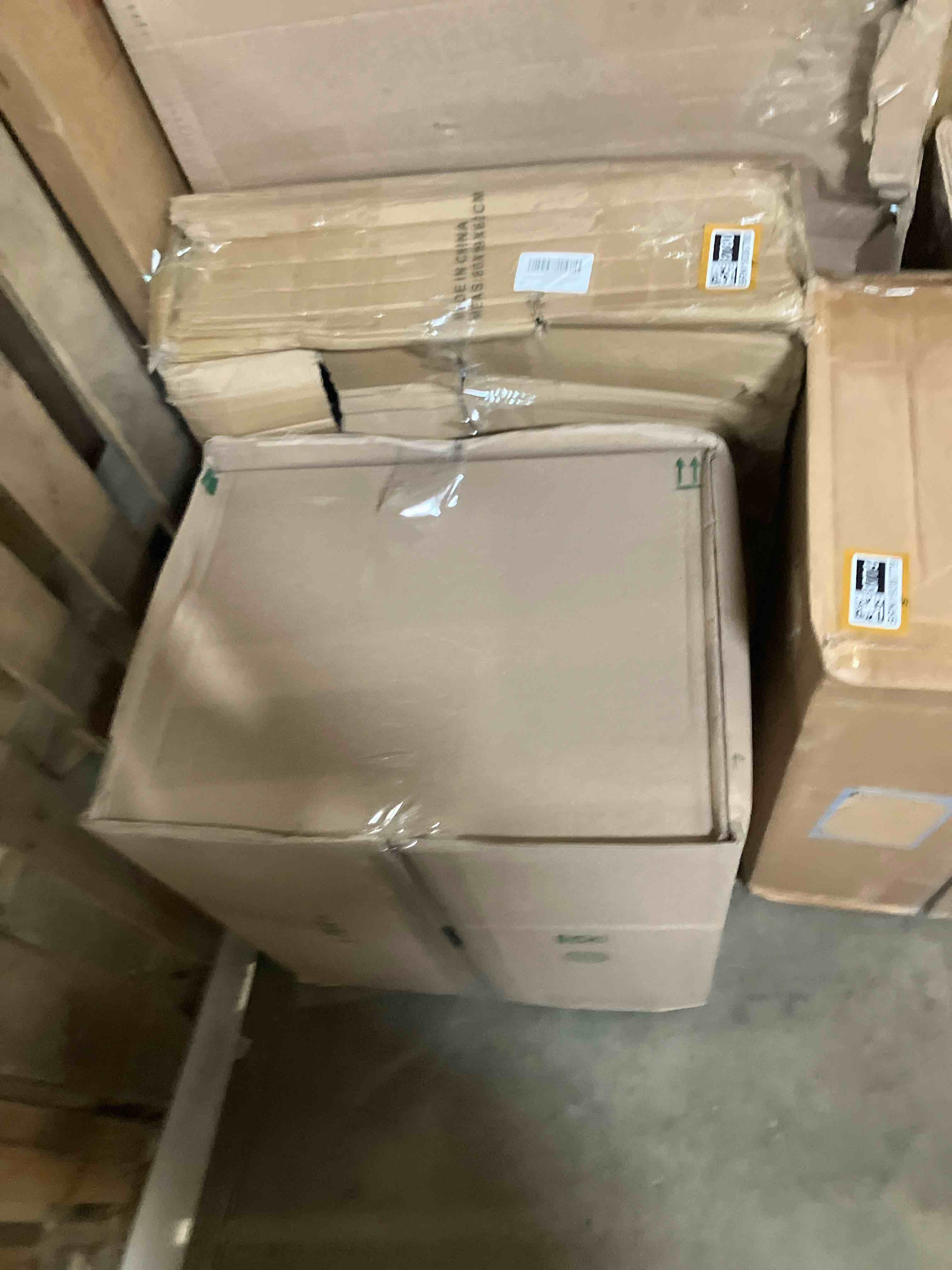 https://s3.amazonaws.com/lotting-images-prod/phillipi/BRN1938778_1741975055541.jpeg