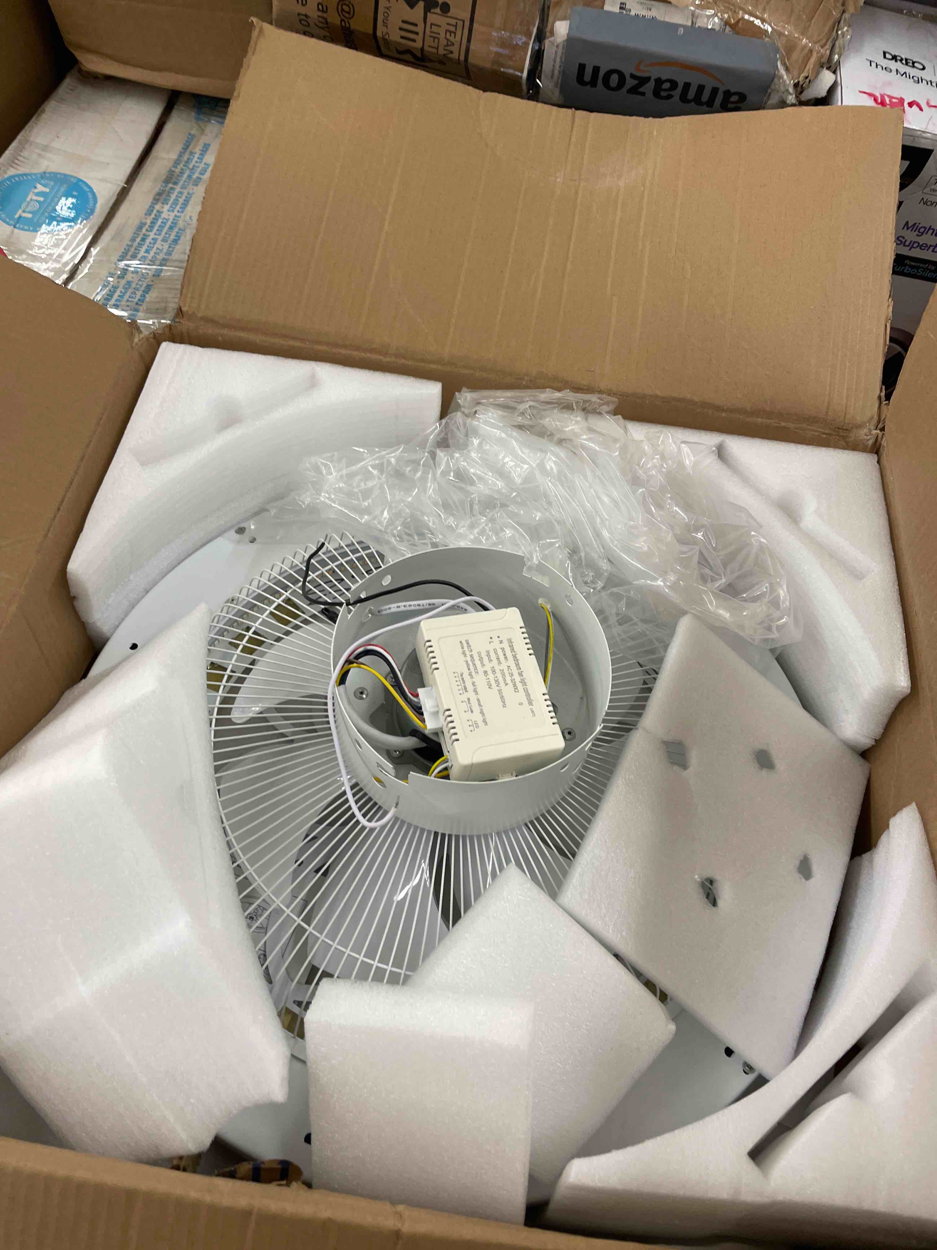 https://s3.amazonaws.com/lotting-images-prod/phillipi/BRN1939277_1741439601771.jpeg