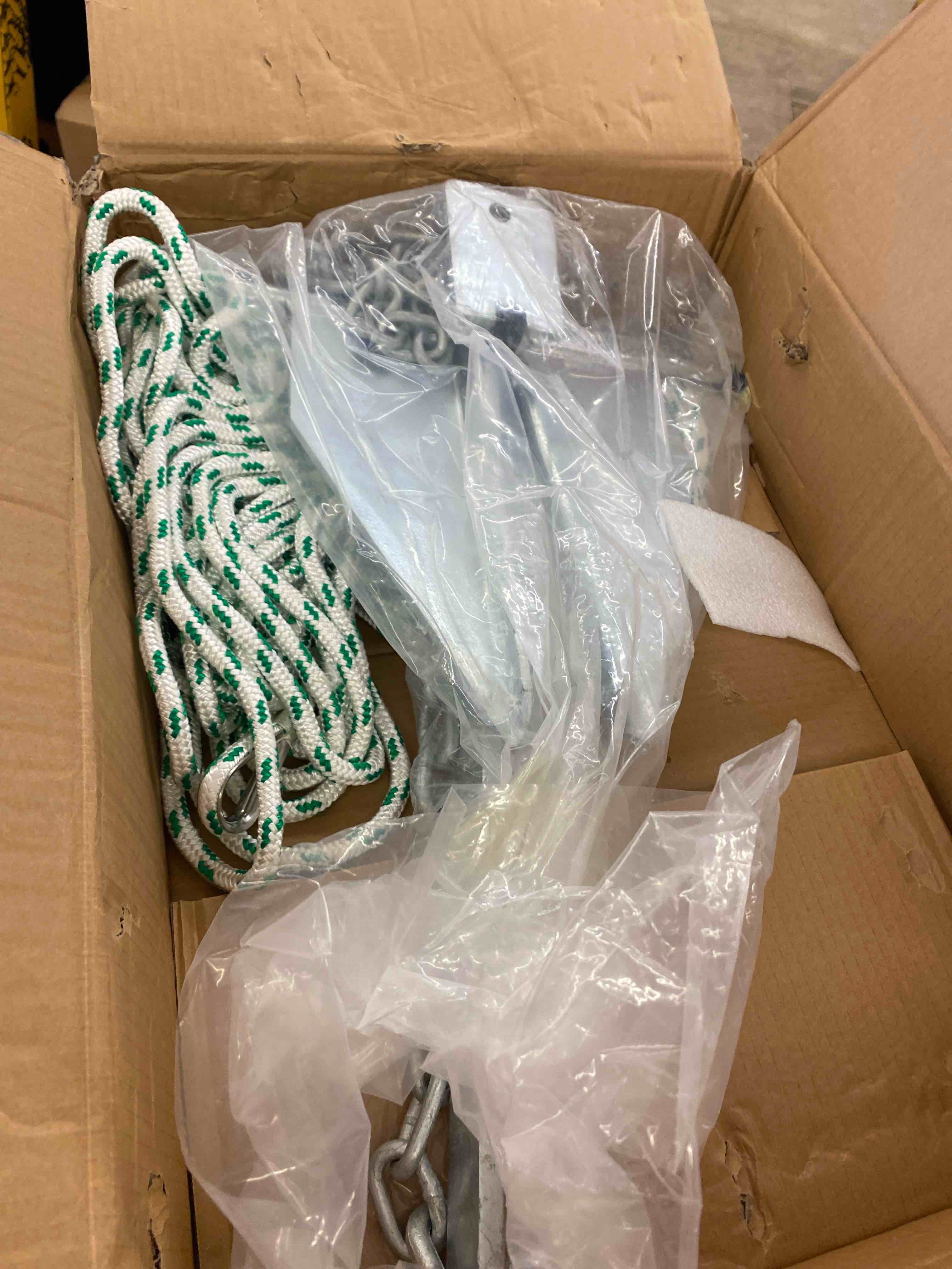 https://s3.amazonaws.com/lotting-images-prod/phillipi/BRN1939587_1742591942297.jpeg