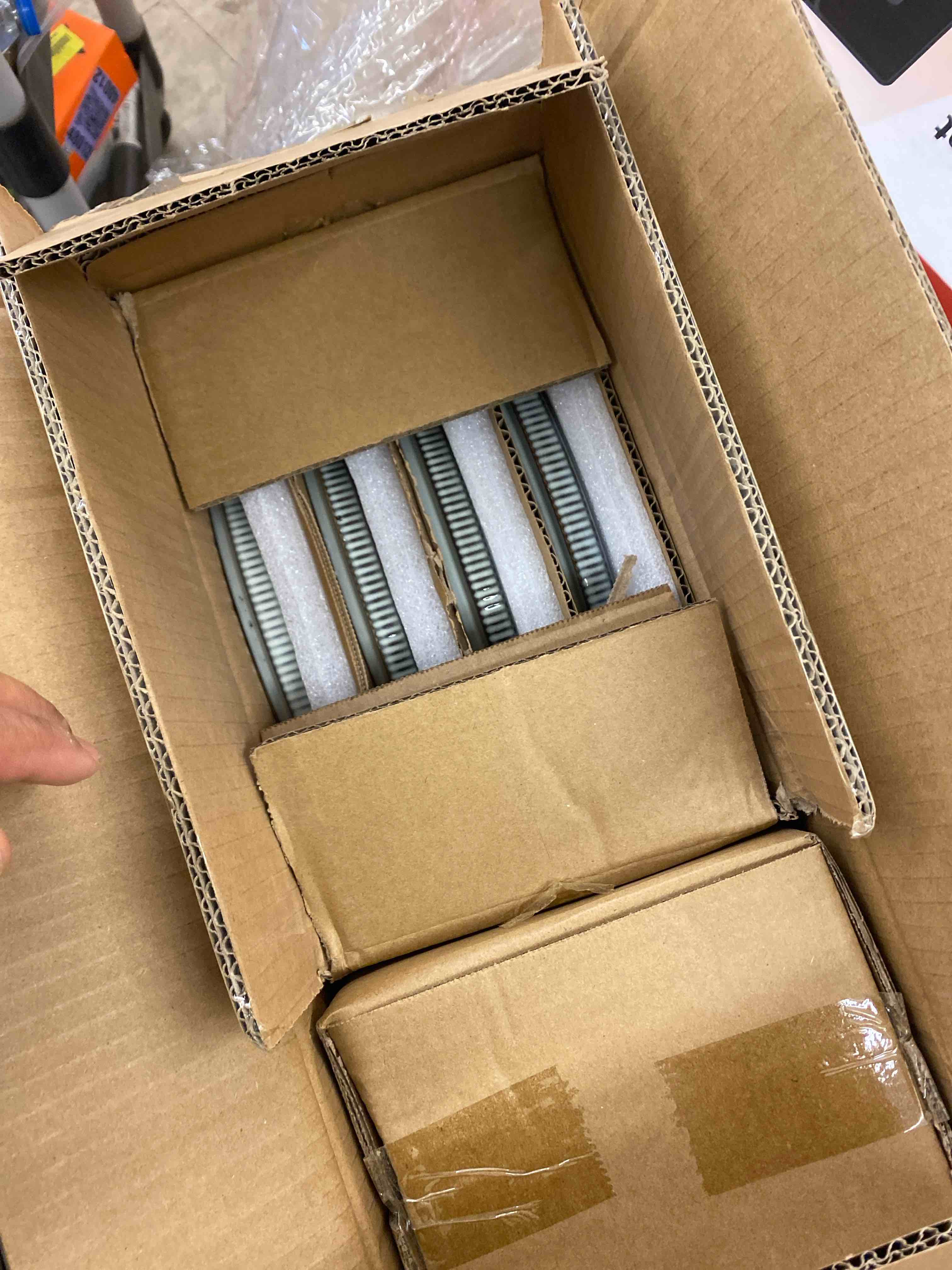 https://s3.amazonaws.com/lotting-images-prod/phillipi/BRN1939597_1742652603573.jpeg