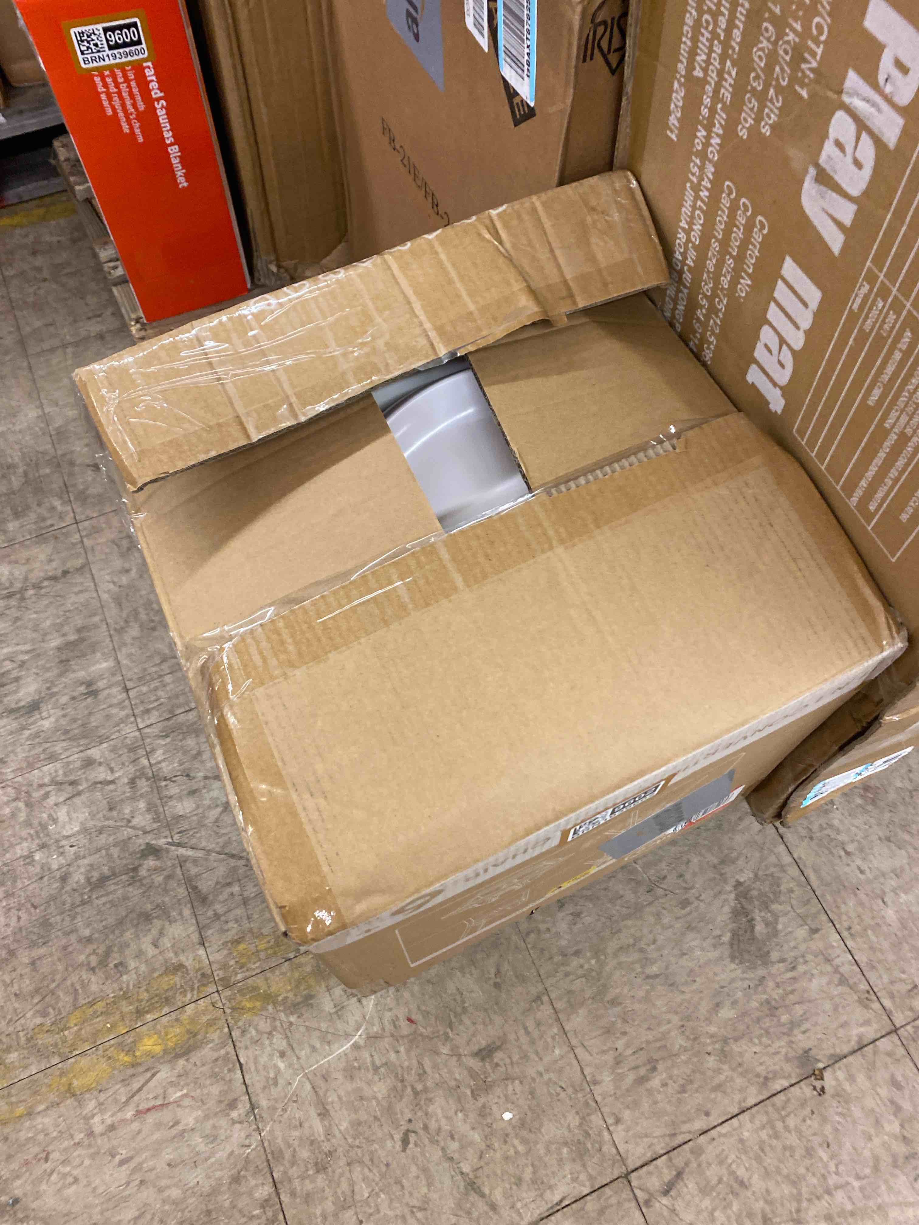https://s3.amazonaws.com/lotting-images-prod/phillipi/BRN1939602_1742653364954.jpeg