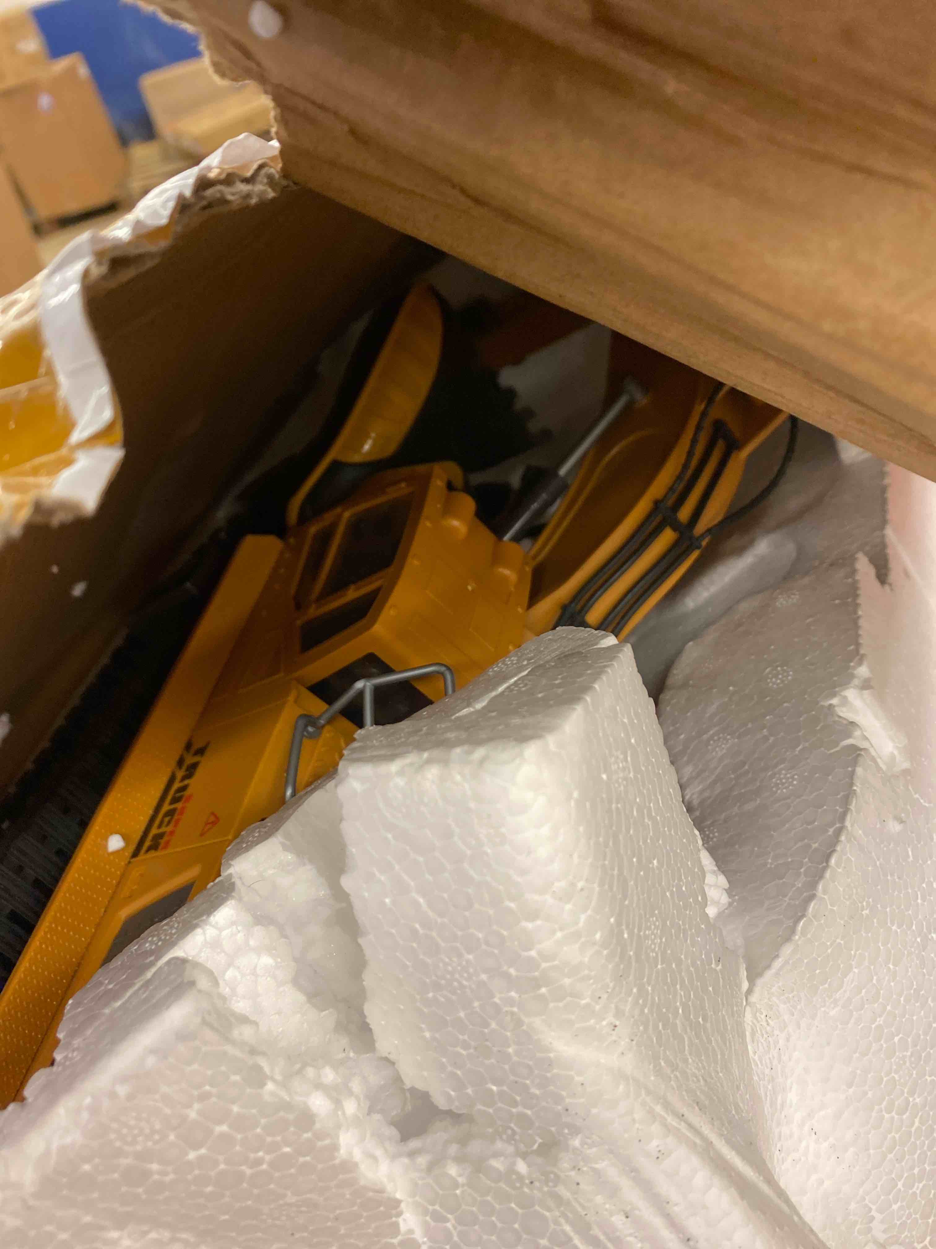 https://s3.amazonaws.com/lotting-images-prod/phillipi/BRN1939606_1742654267565.jpeg