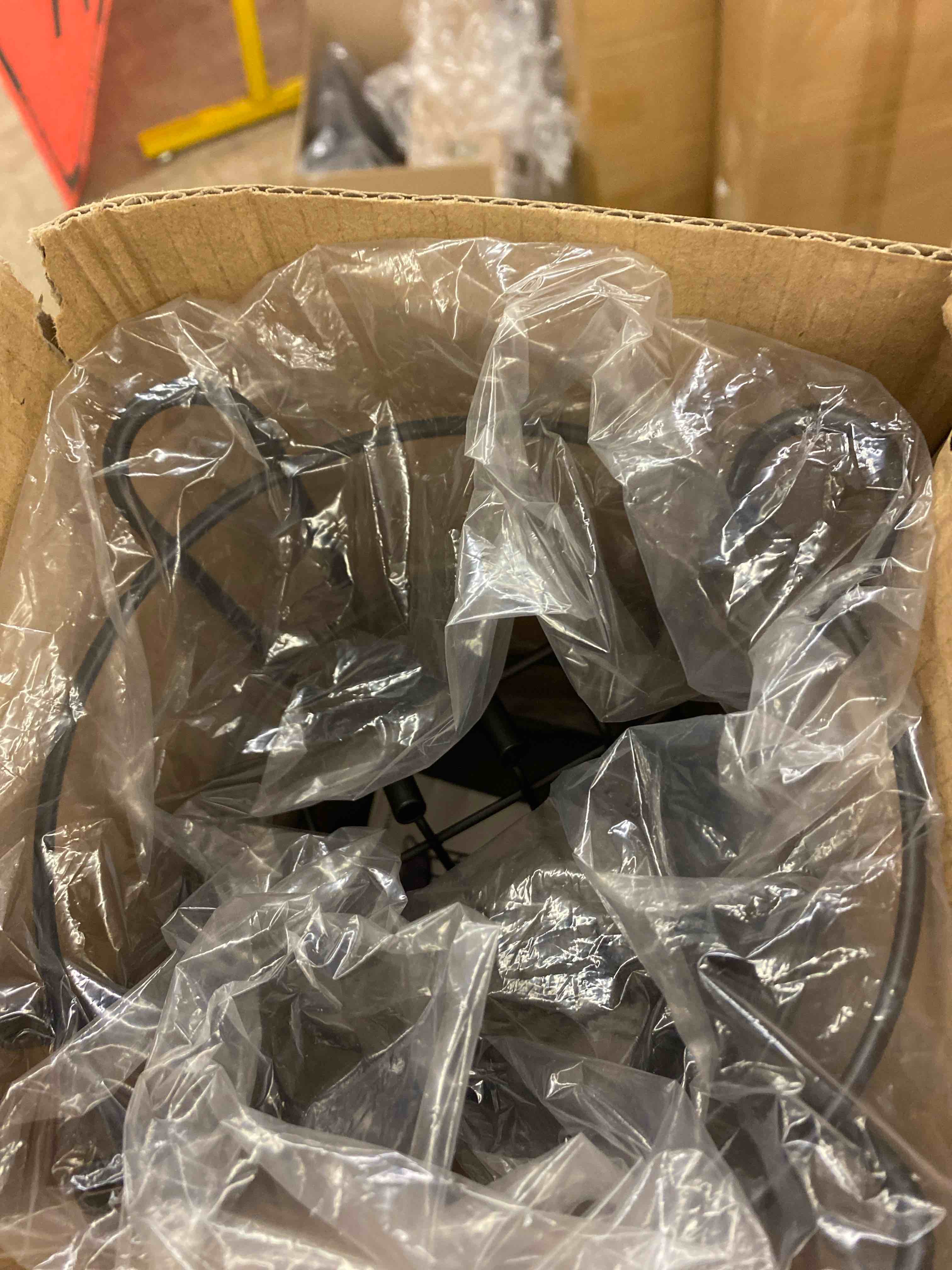 https://s3.amazonaws.com/lotting-images-prod/phillipi/BRN1939611_1742654748145.jpeg