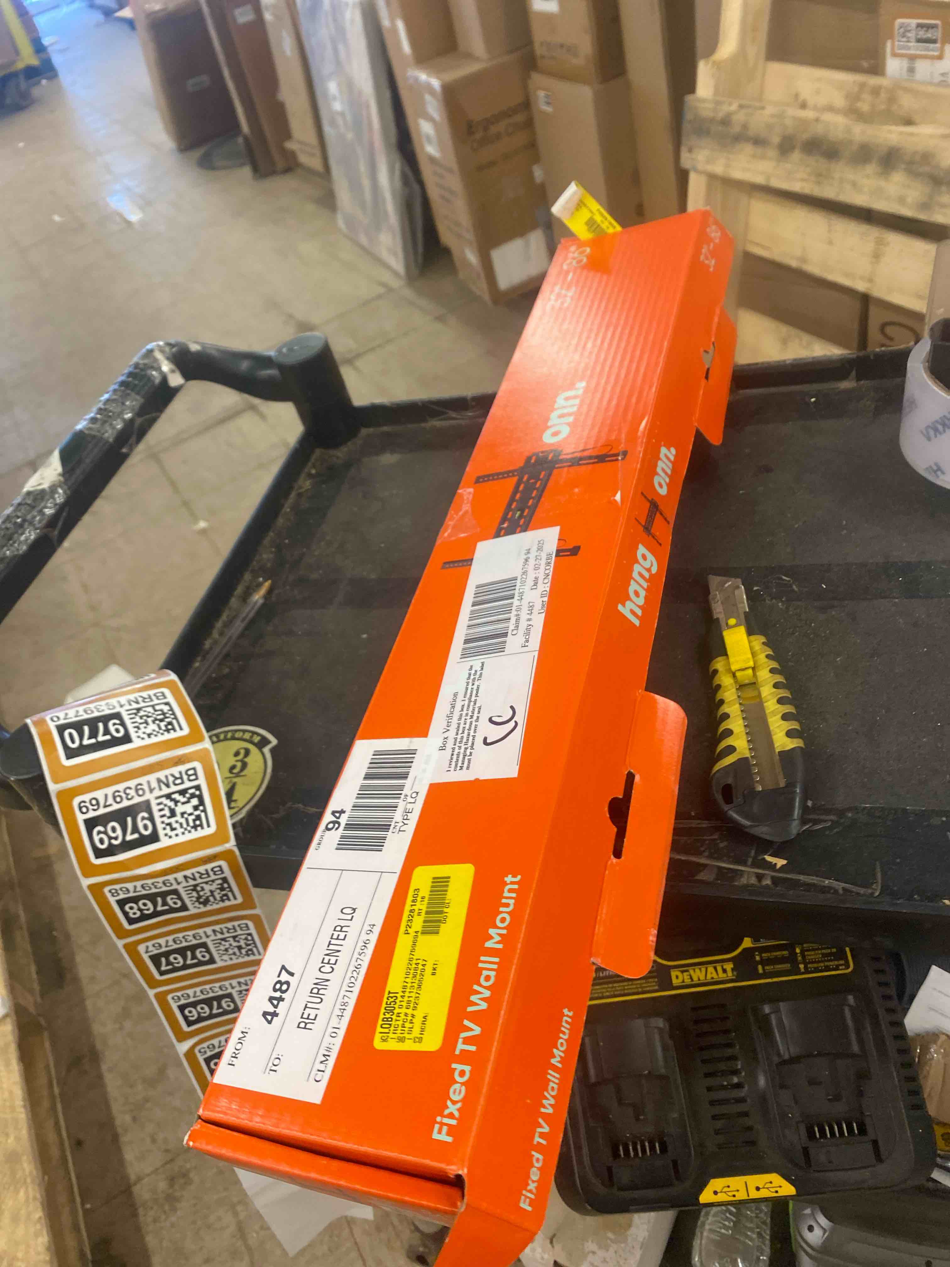 https://s3.amazonaws.com/lotting-images-prod/phillipi/BRN1939764_1743432623469.jpeg