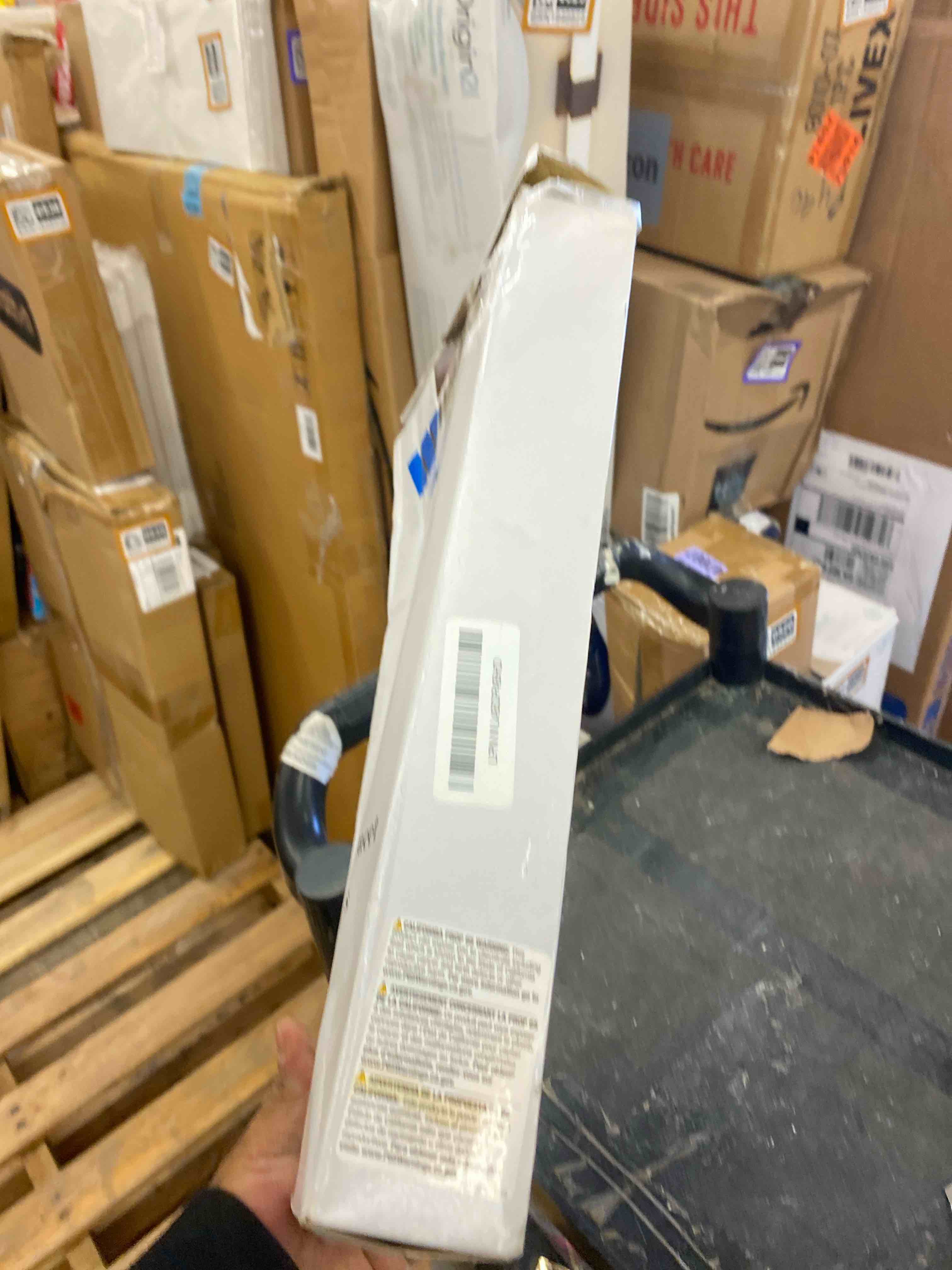 https://s3.amazonaws.com/lotting-images-prod/phillipi/BRN1940537_1744831938739.jpeg