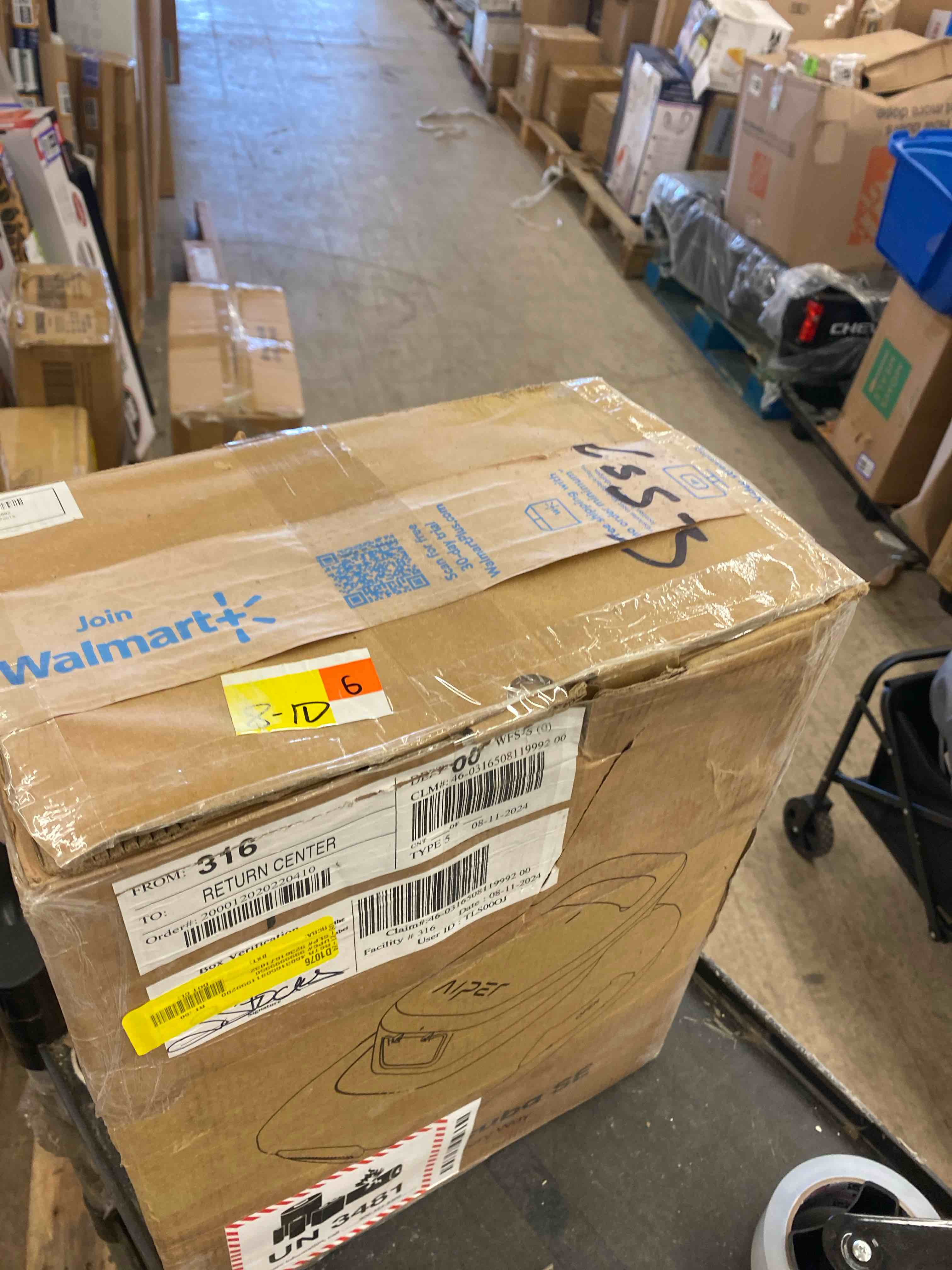 https://s3.amazonaws.com/lotting-images-prod/phillipi/BRN1940611_1745003658294.jpeg
