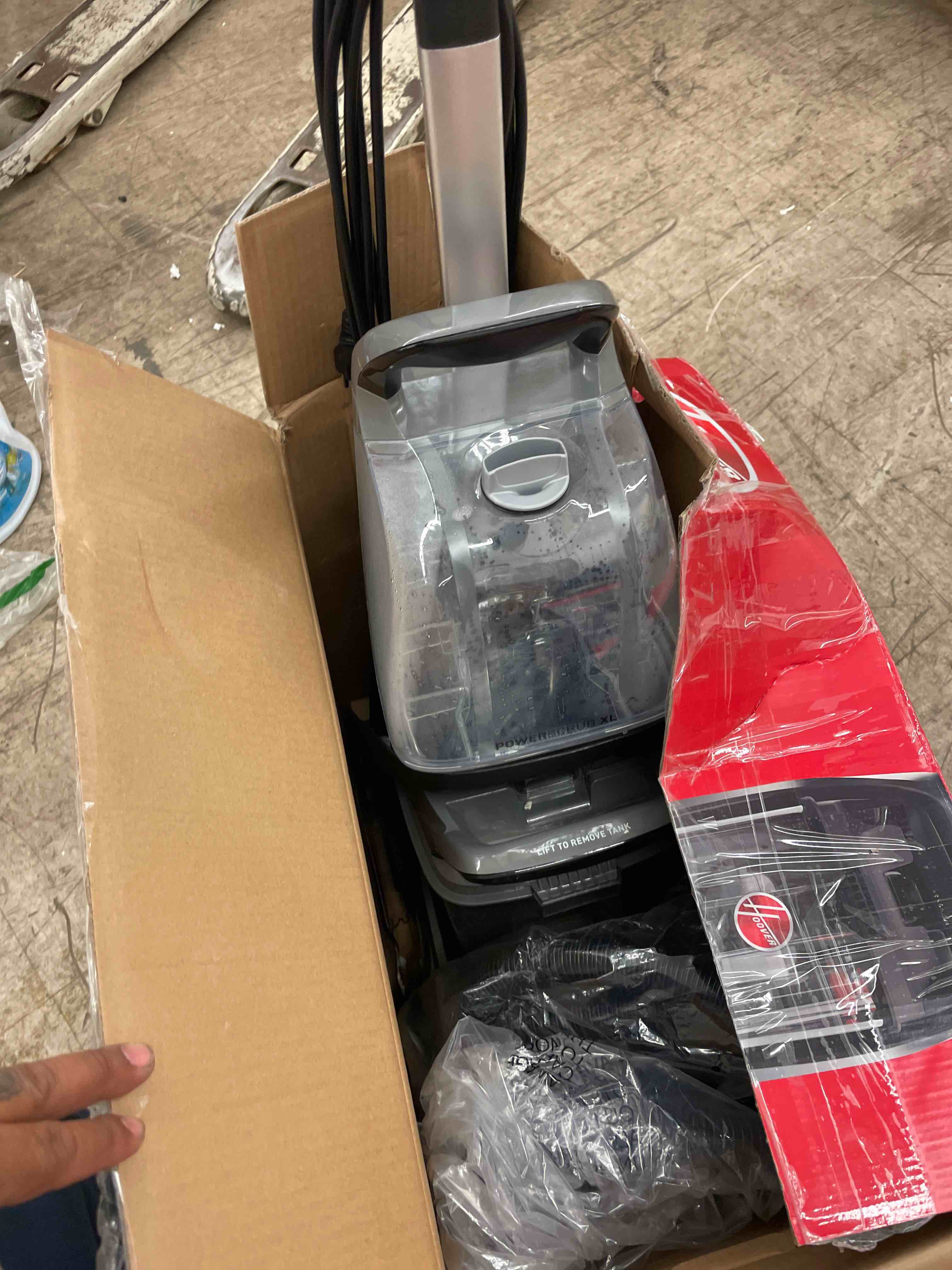 https://s3.amazonaws.com/lotting-images-prod/phillipi/BRN1940798_1746032531535.jpeg