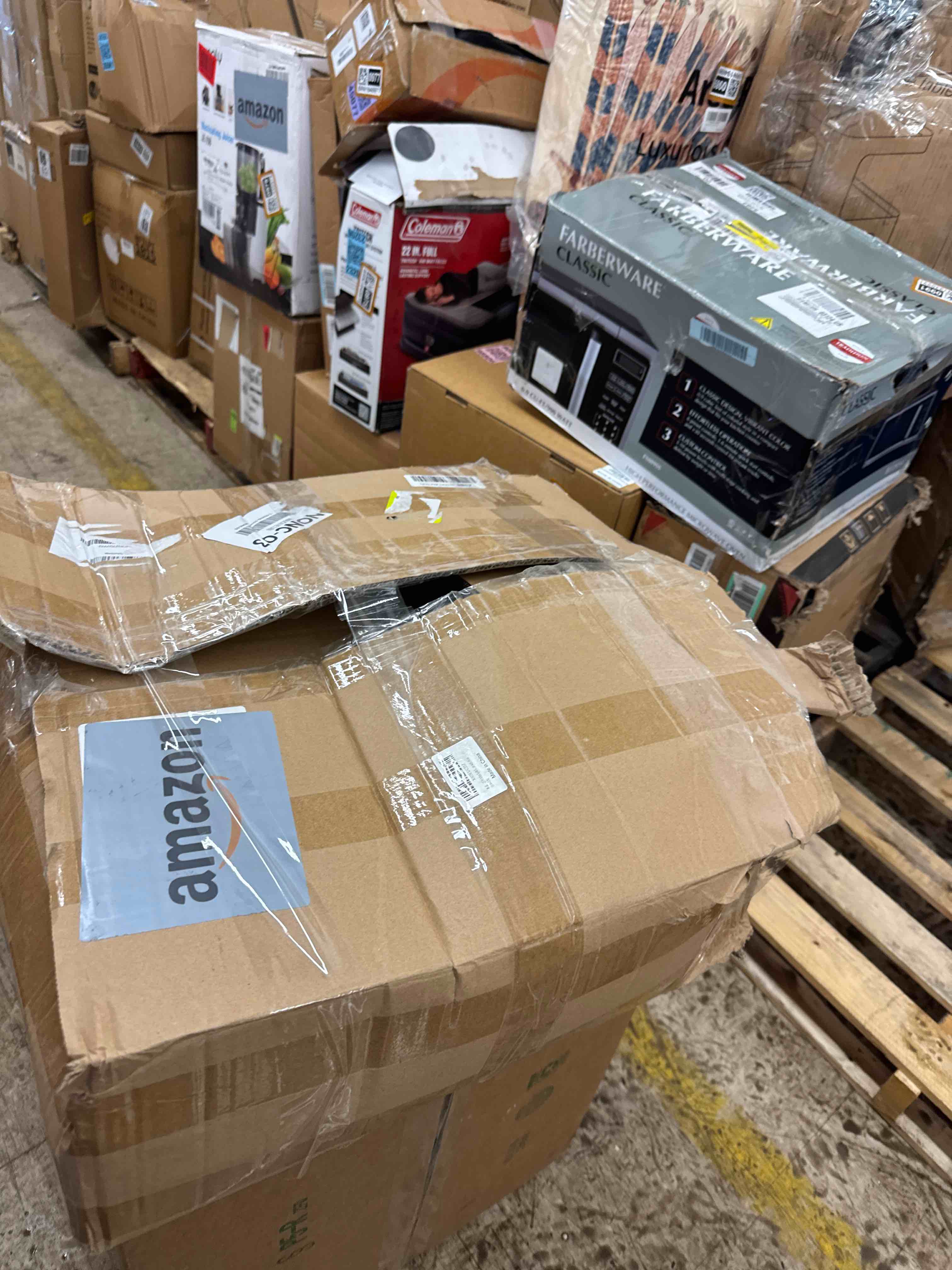 https://s3.amazonaws.com/lotting-images-prod/phillipi/BRN1940993_1746464018381.jpeg