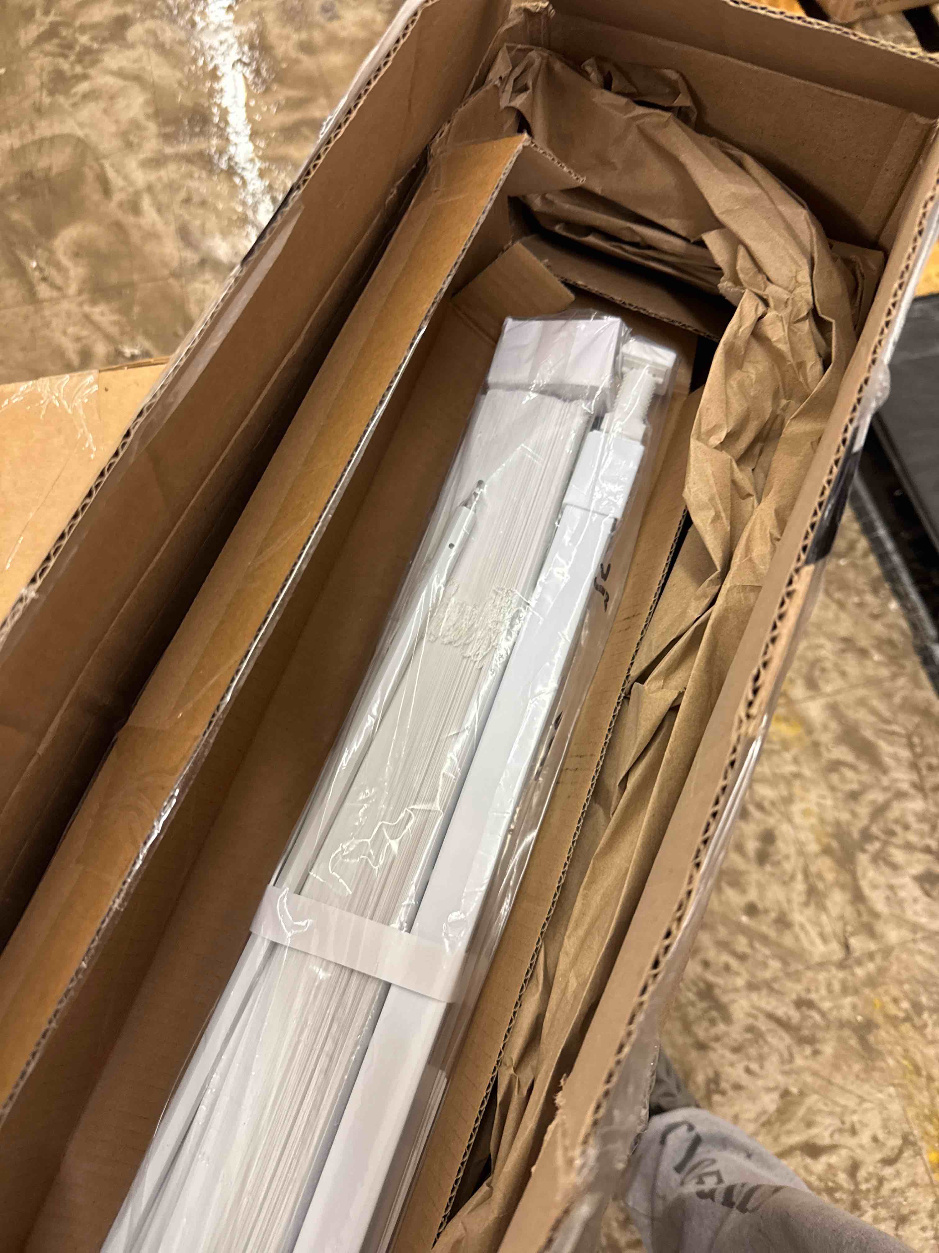https://s3.amazonaws.com/lotting-images-prod/phillipi/BRN1941034_1746474067691.jpeg