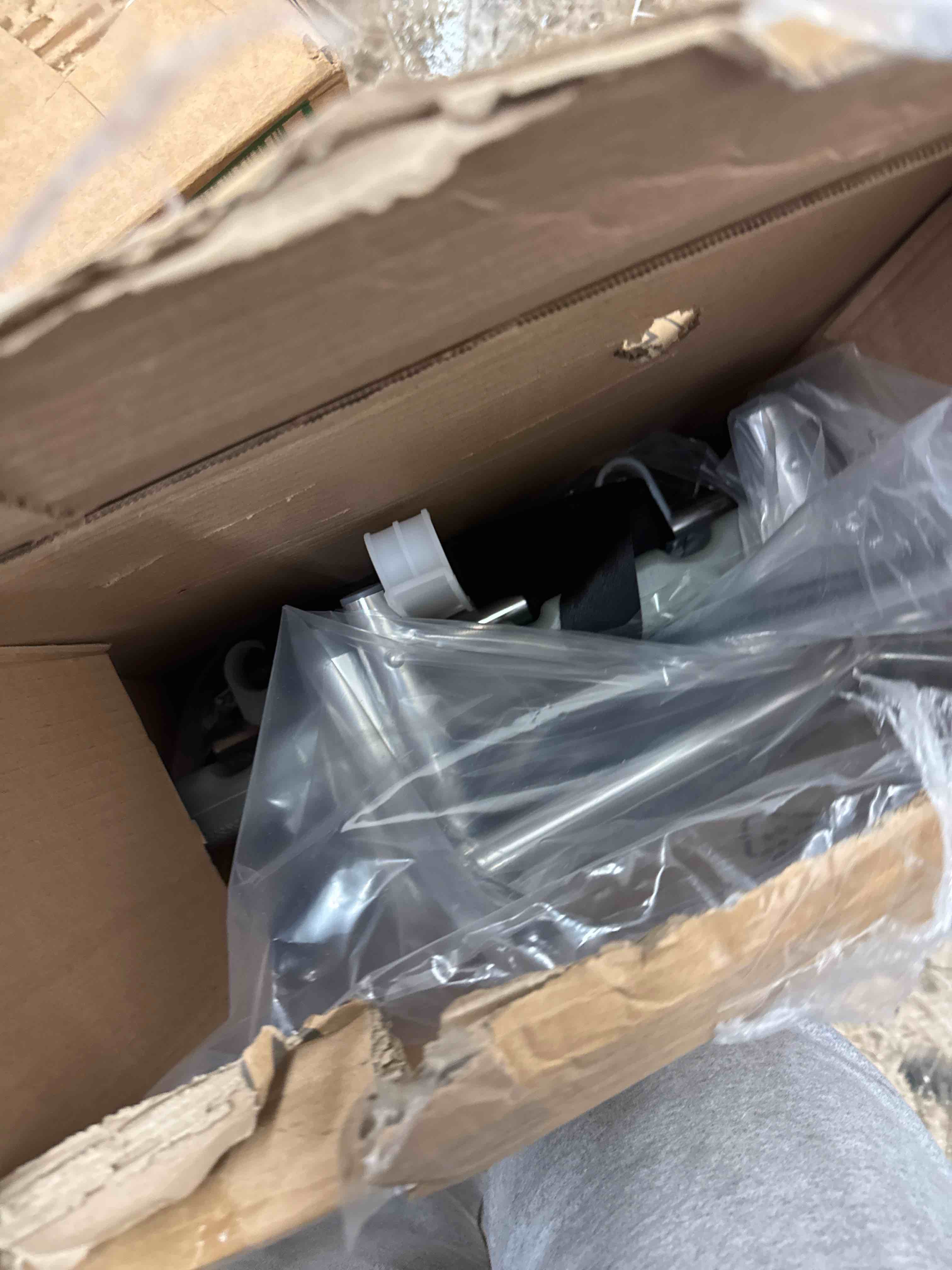 https://s3.amazonaws.com/lotting-images-prod/phillipi/BRN1941054_1746475734358.jpeg