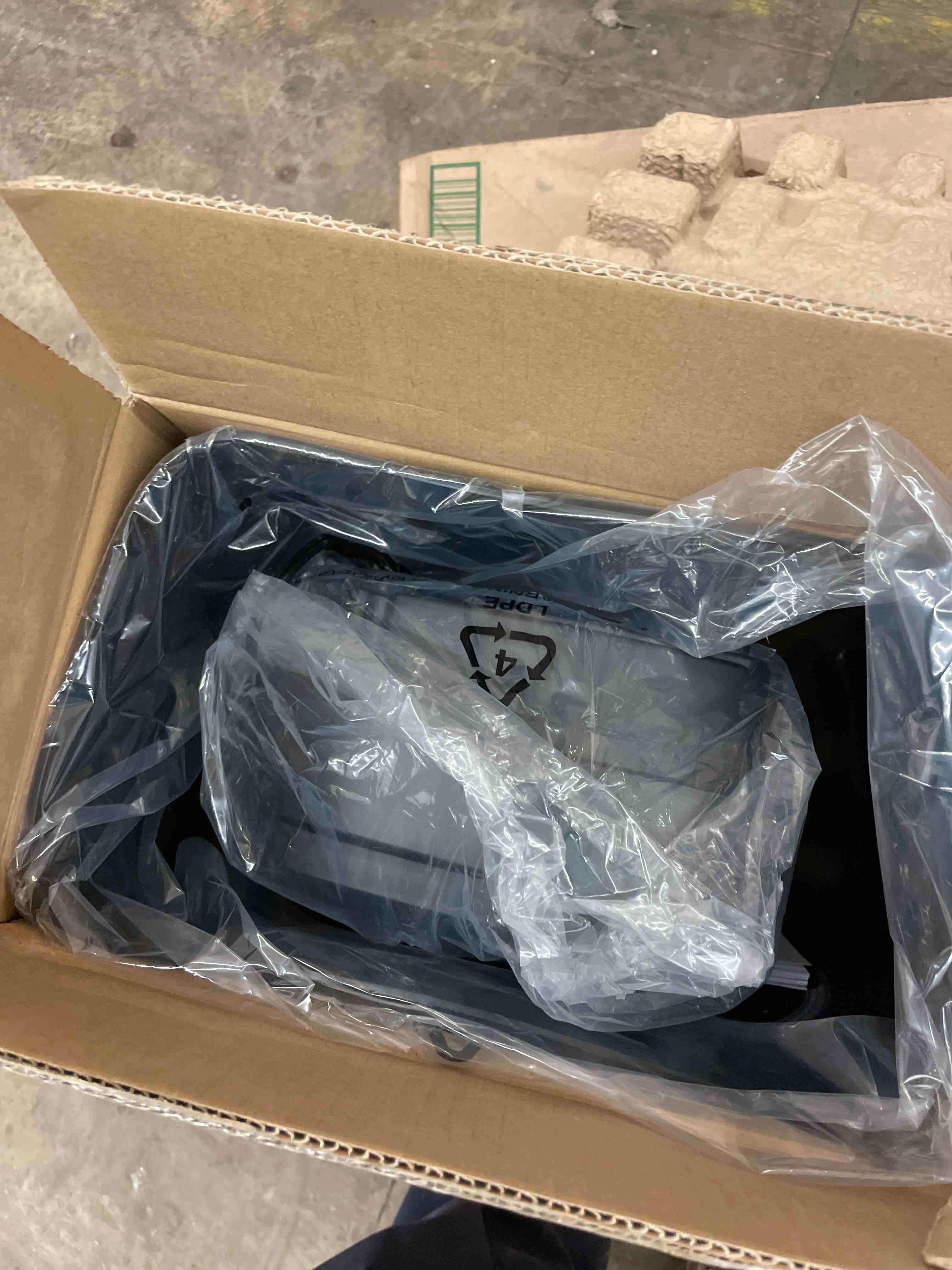 https://s3.amazonaws.com/lotting-images-prod/phillipi/BRN1941101_1746540057823.jpeg
