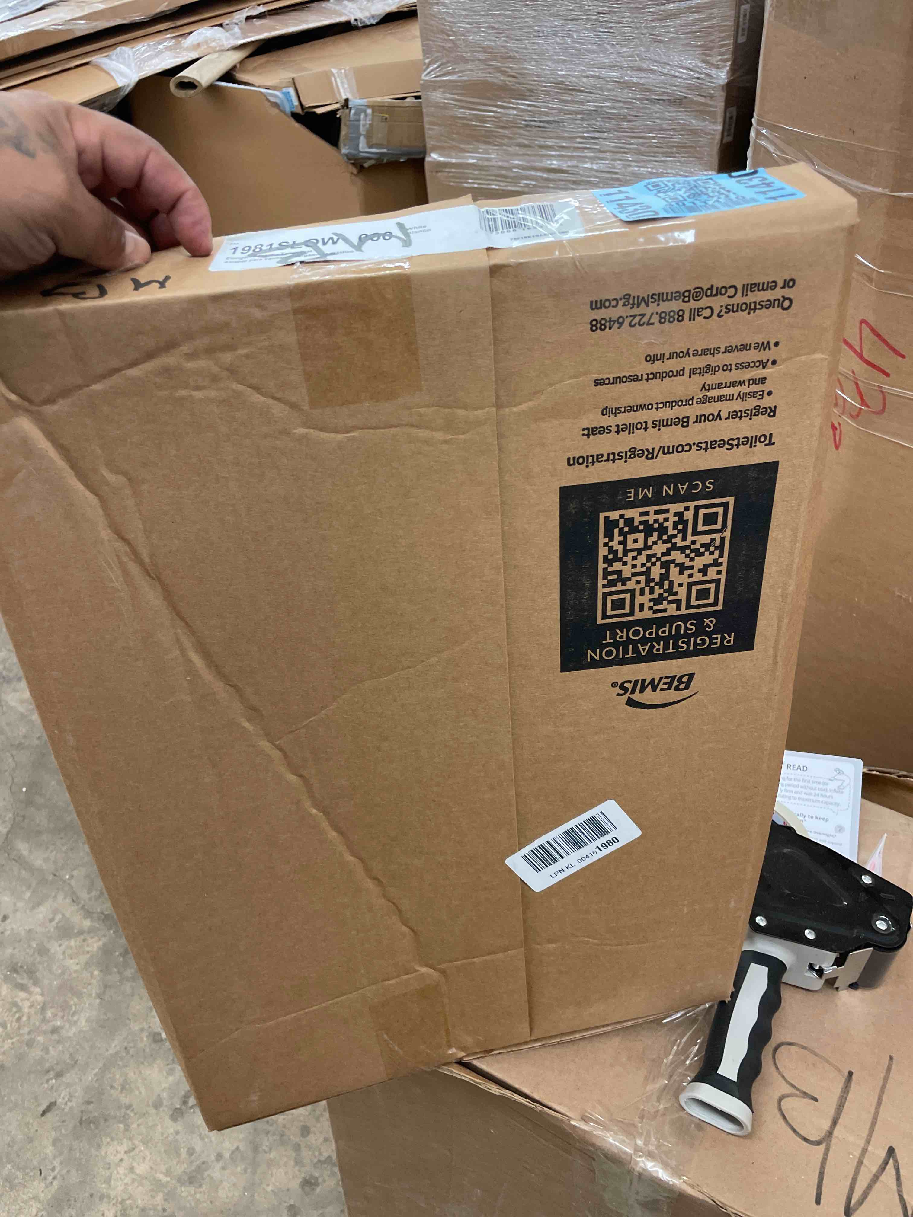 https://s3.amazonaws.com/lotting-images-prod/phillipi/BRN1941133_1746548790363.jpeg