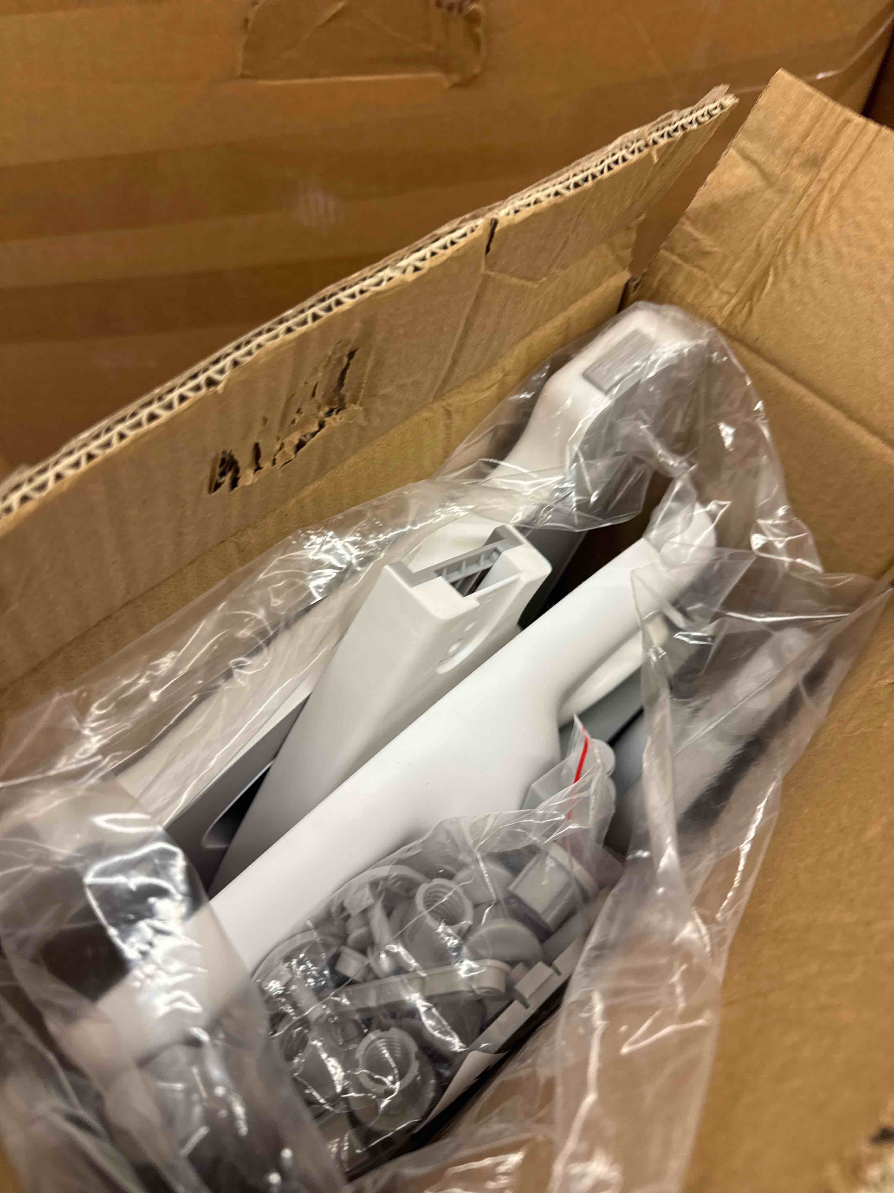 https://s3.amazonaws.com/lotting-images-prod/phillipi/BRN1941153_1746550776692.jpeg