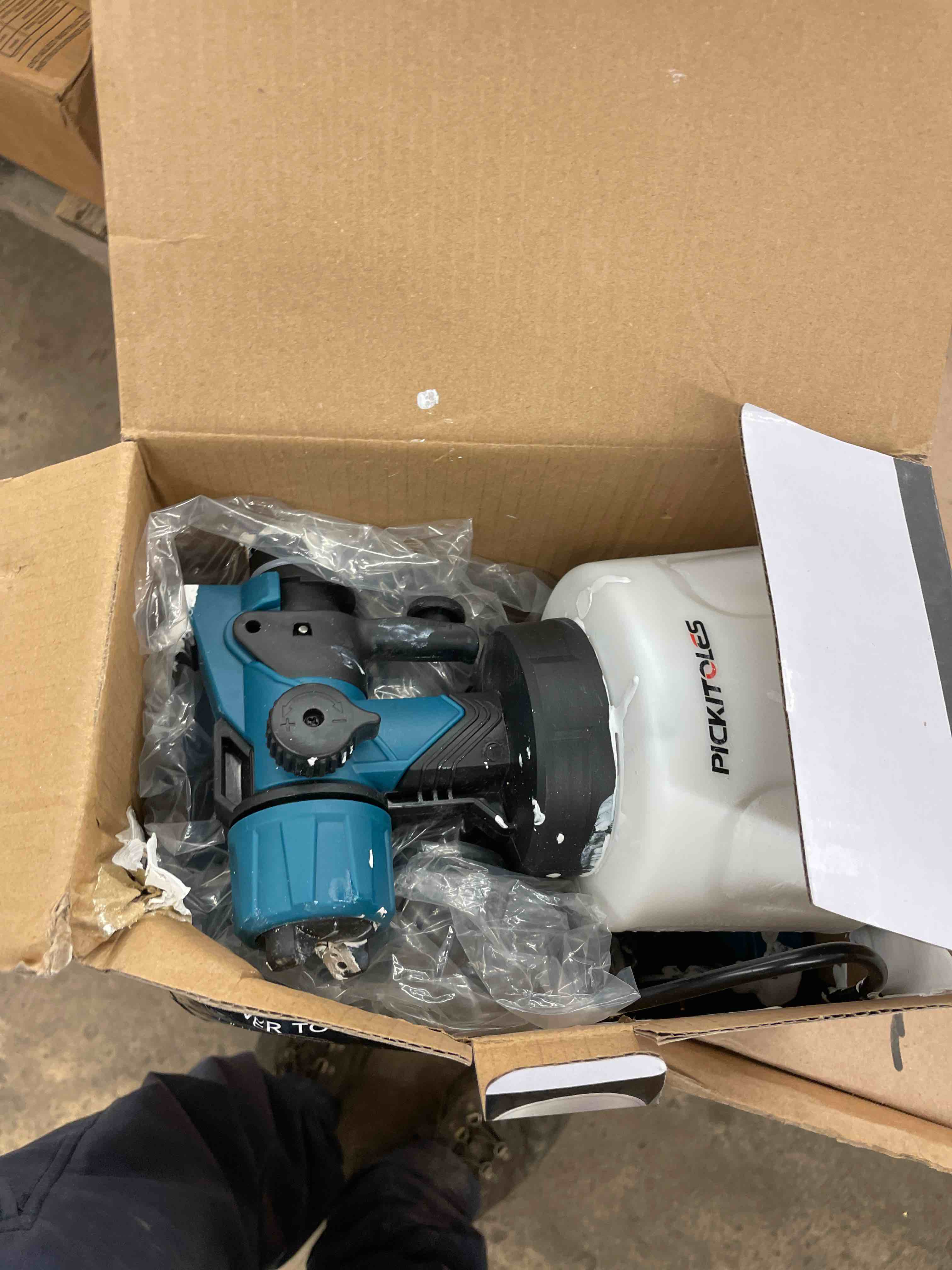 https://s3.amazonaws.com/lotting-images-prod/phillipi/BRN1941174_1746560561229.jpeg