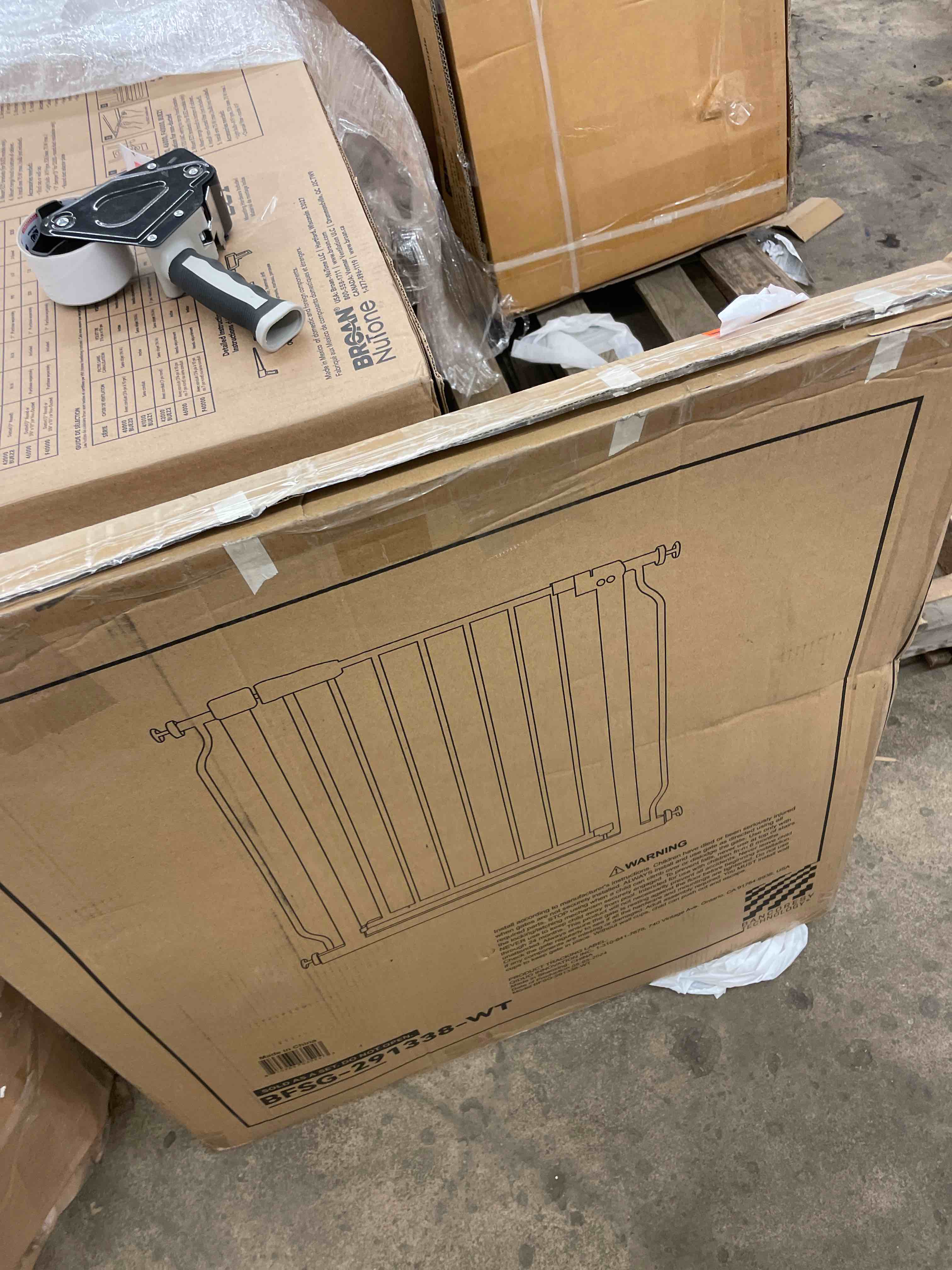 https://s3.amazonaws.com/lotting-images-prod/phillipi/BRN1941209_1746563404693.jpeg