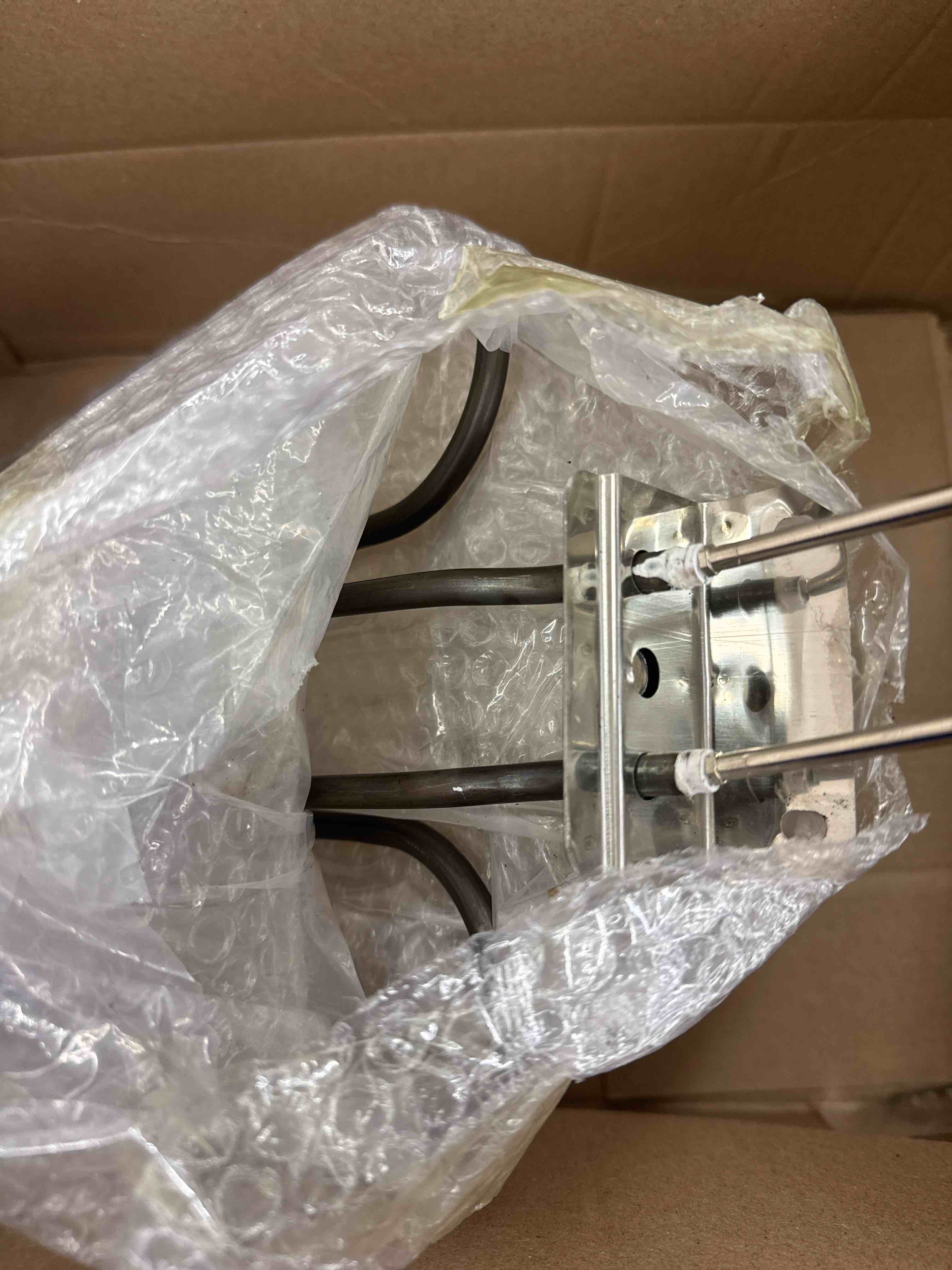 https://s3.amazonaws.com/lotting-images-prod/phillipi/BRN1941260_1746643354790.jpeg