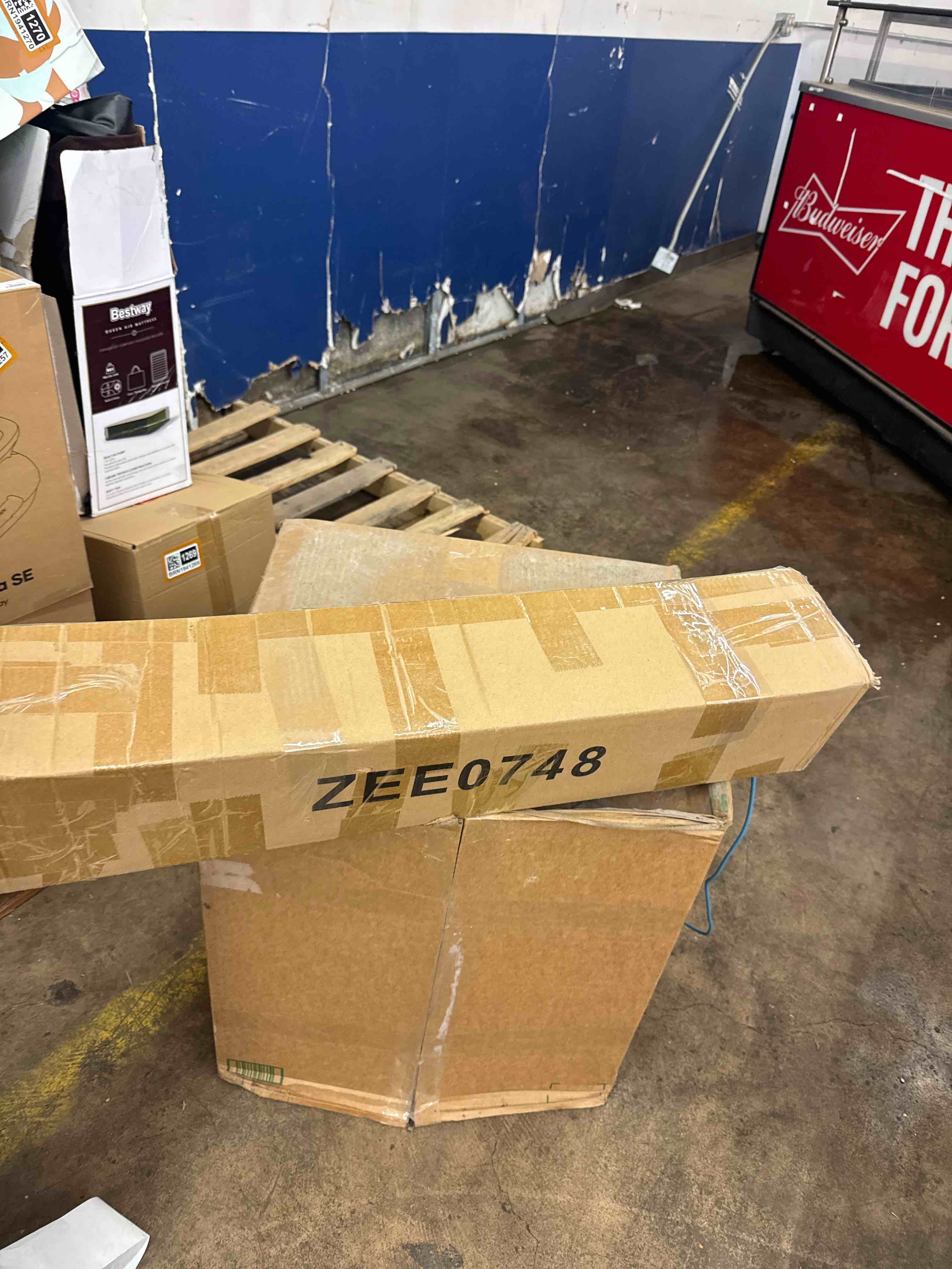 https://s3.amazonaws.com/lotting-images-prod/phillipi/BRN1941271_1746648130950.jpeg