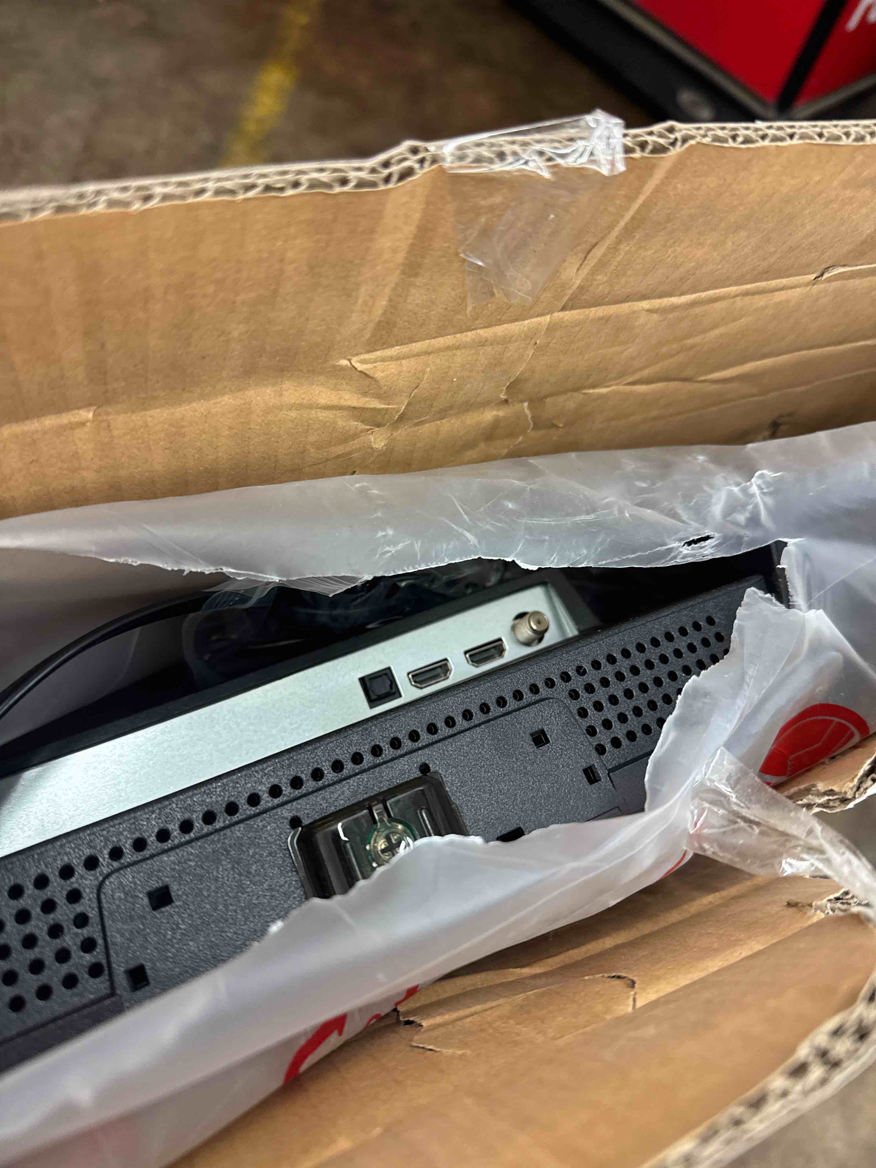 https://s3.amazonaws.com/lotting-images-prod/phillipi/BRN1941276_1746648950140.jpeg