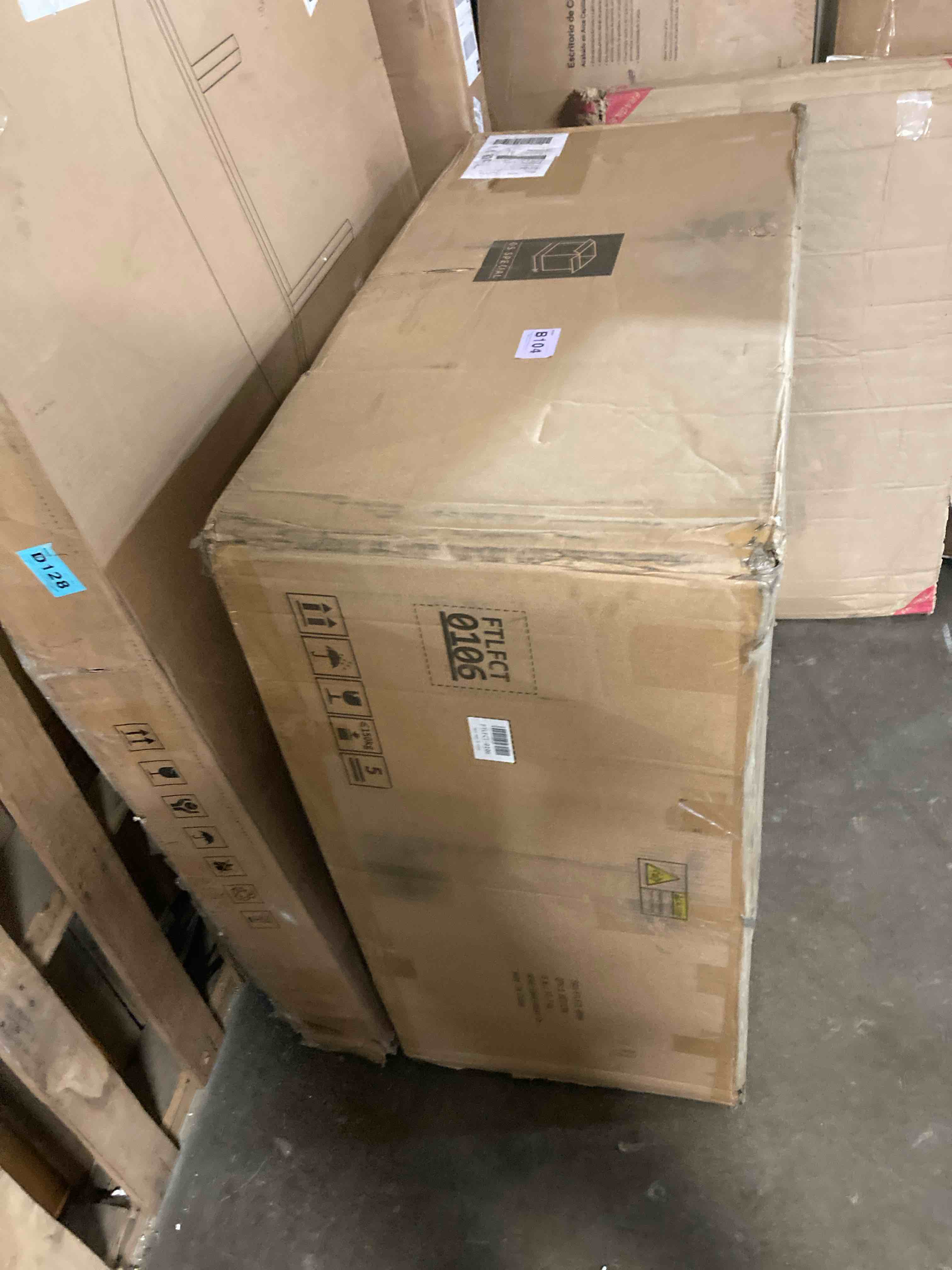 https://s3.amazonaws.com/lotting-images-prod/phillipi/BRN1942016_1756910686271.jpeg