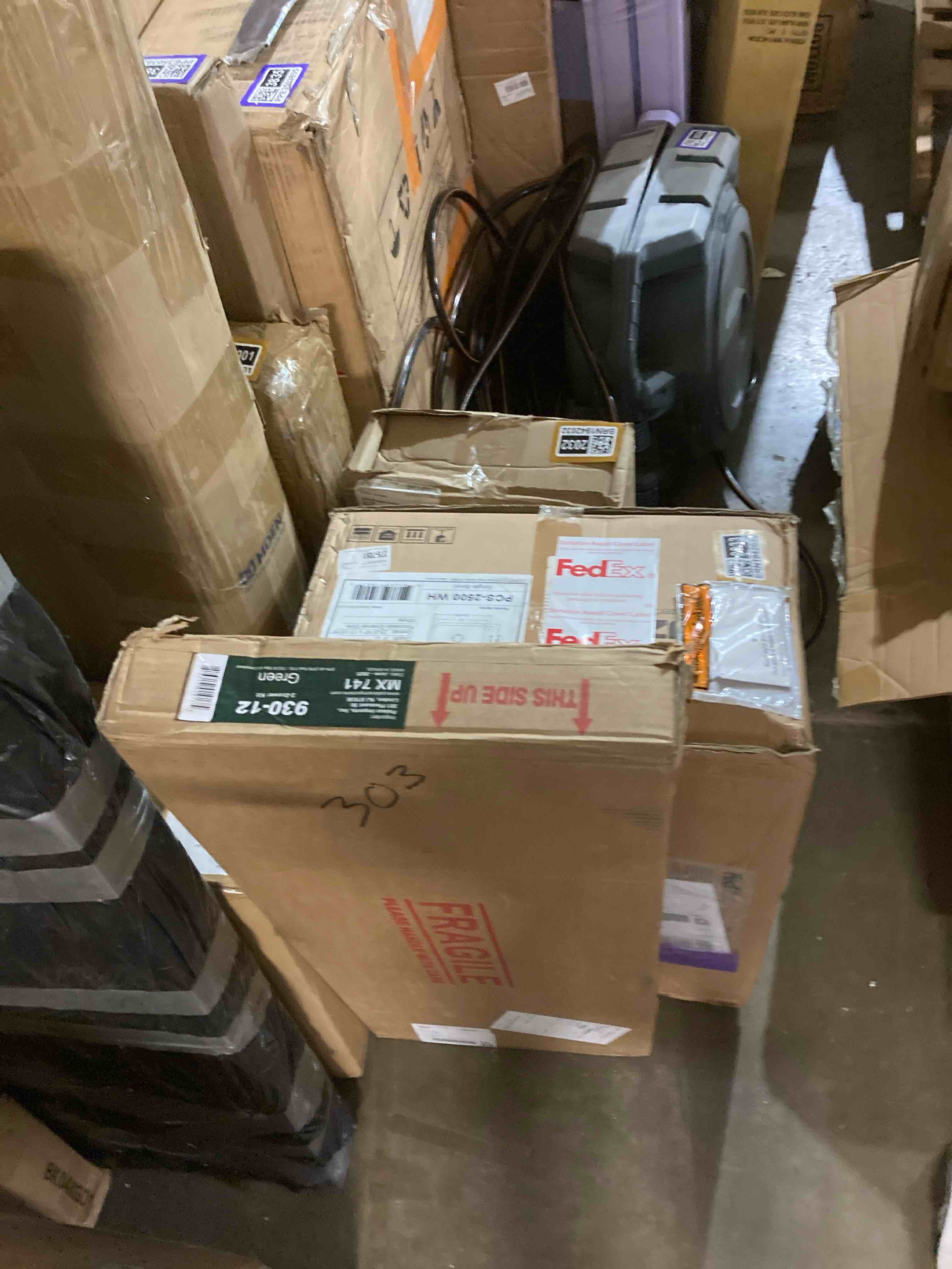 https://s3.amazonaws.com/lotting-images-prod/phillipi/BRN1942034_1756914743714.jpeg