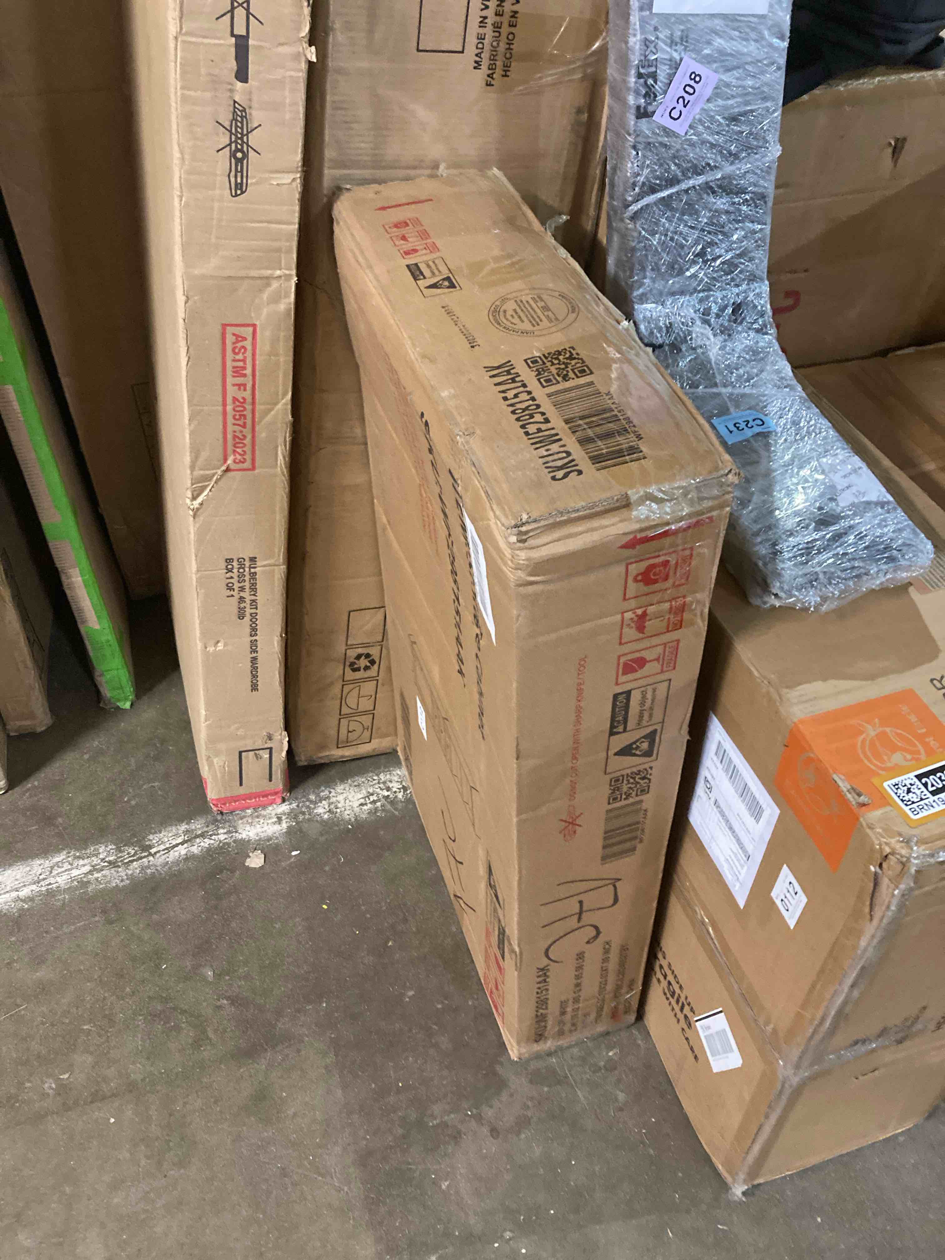 https://s3.amazonaws.com/lotting-images-prod/phillipi/BRN1942035_1756915090713.jpeg