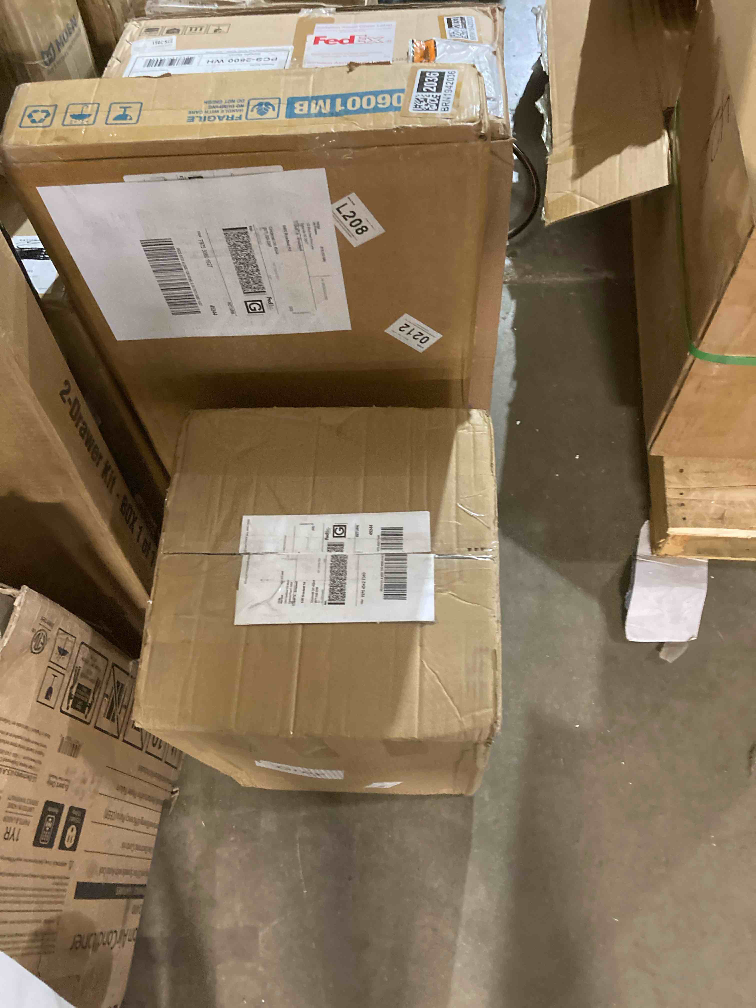 https://s3.amazonaws.com/lotting-images-prod/phillipi/BRN1942040_1756916145393.jpeg
