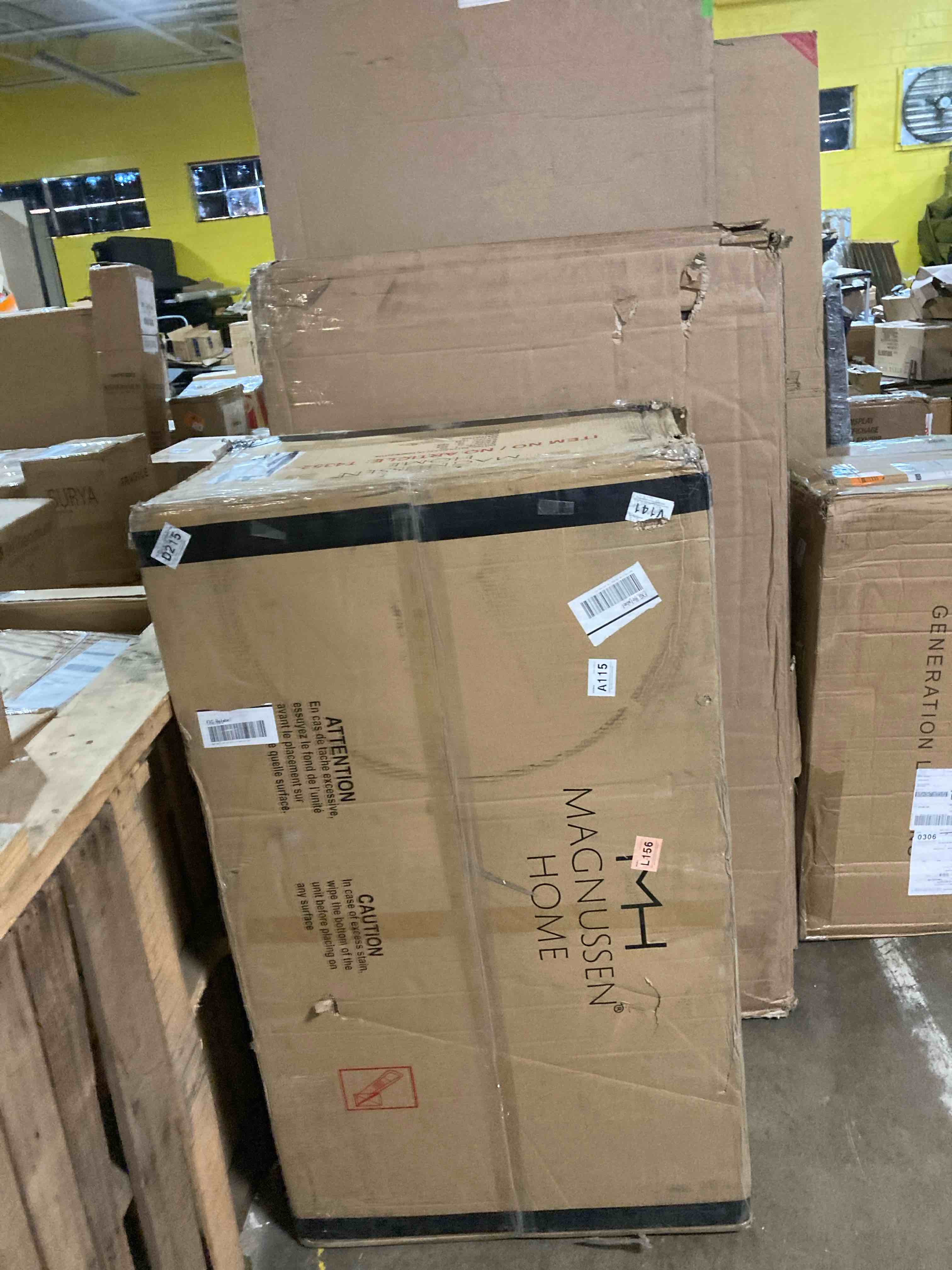 https://s3.amazonaws.com/lotting-images-prod/phillipi/BRN1942042_1756916472531.jpeg