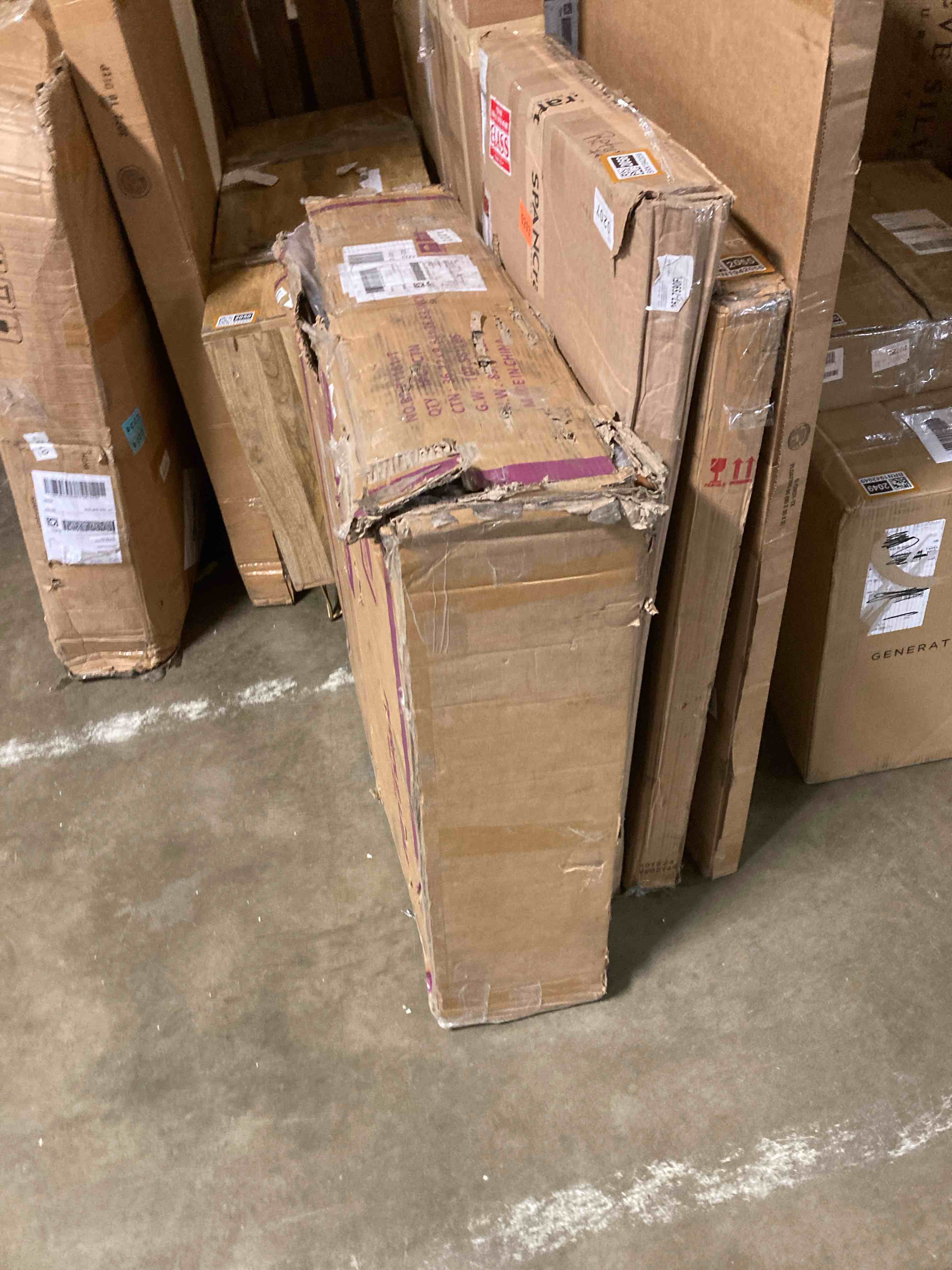 https://s3.amazonaws.com/lotting-images-prod/phillipi/BRN1942059_1756920049309.jpeg