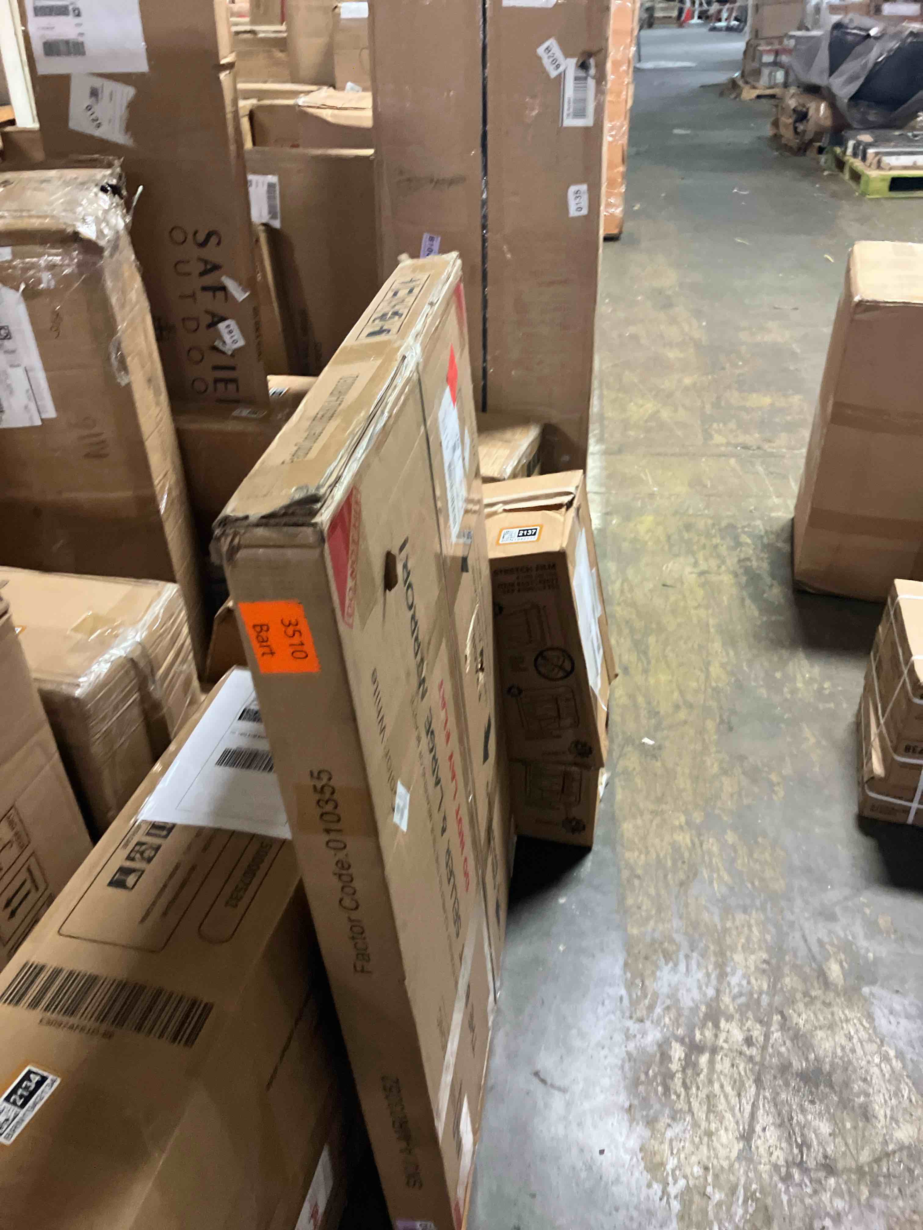 https://s3.amazonaws.com/lotting-images-prod/phillipi/BRN1942133_1757094356679.jpeg