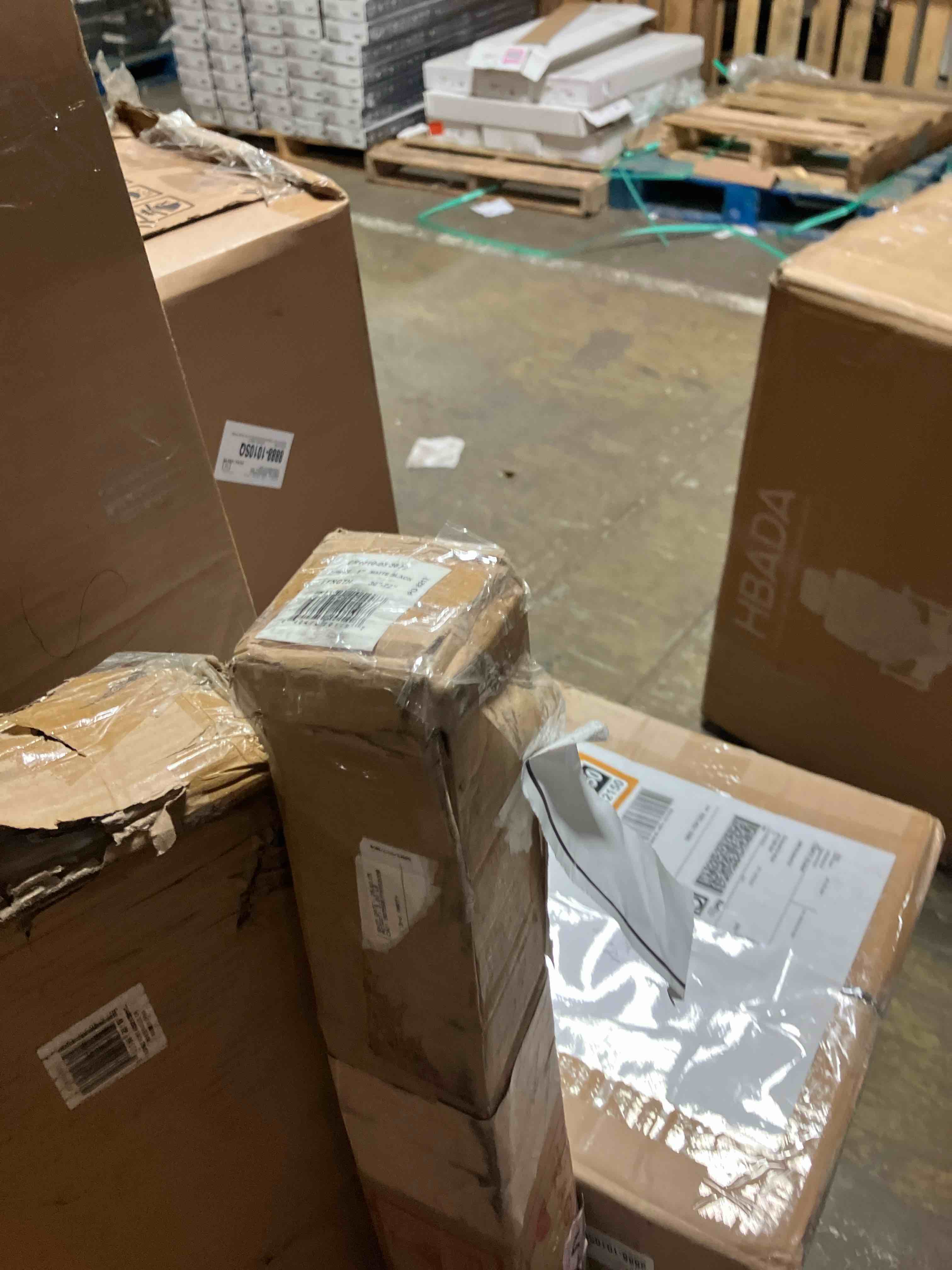 https://s3.amazonaws.com/lotting-images-prod/phillipi/BRN1942148_1757092359748.jpeg
