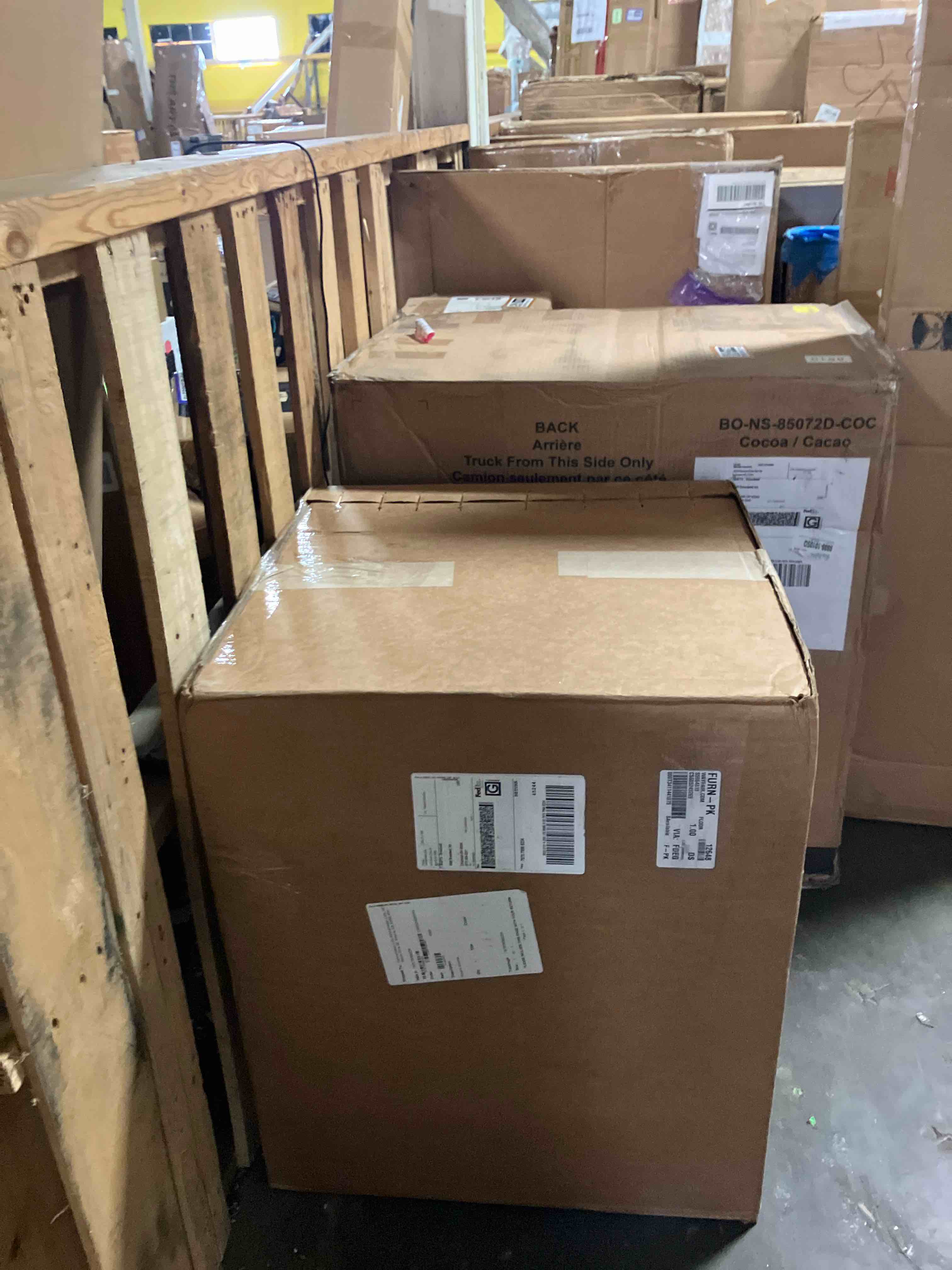 https://s3.amazonaws.com/lotting-images-prod/phillipi/BRN1942151_1757091864287.jpeg