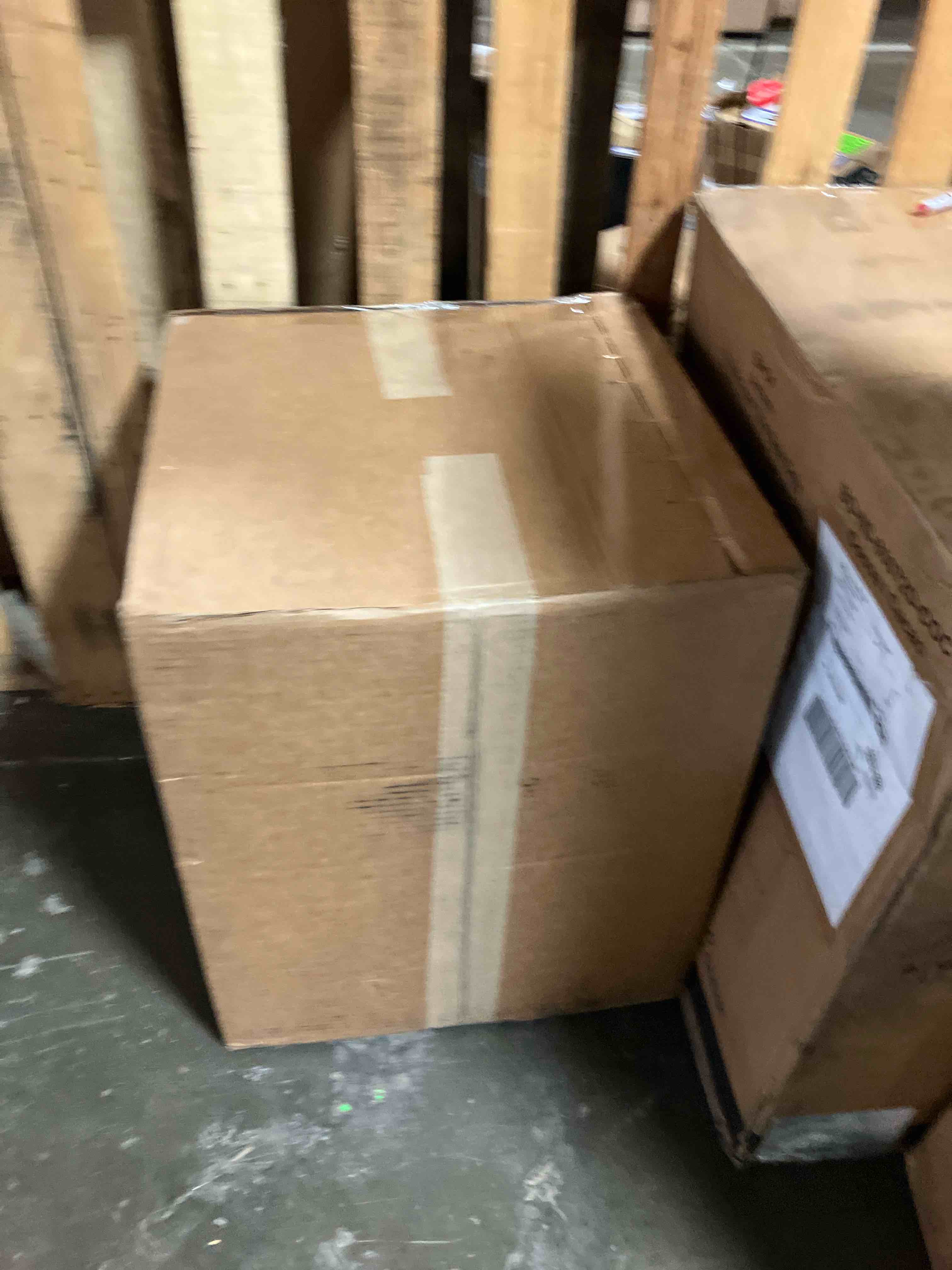 https://s3.amazonaws.com/lotting-images-prod/phillipi/BRN1942151_1757091867002.jpeg