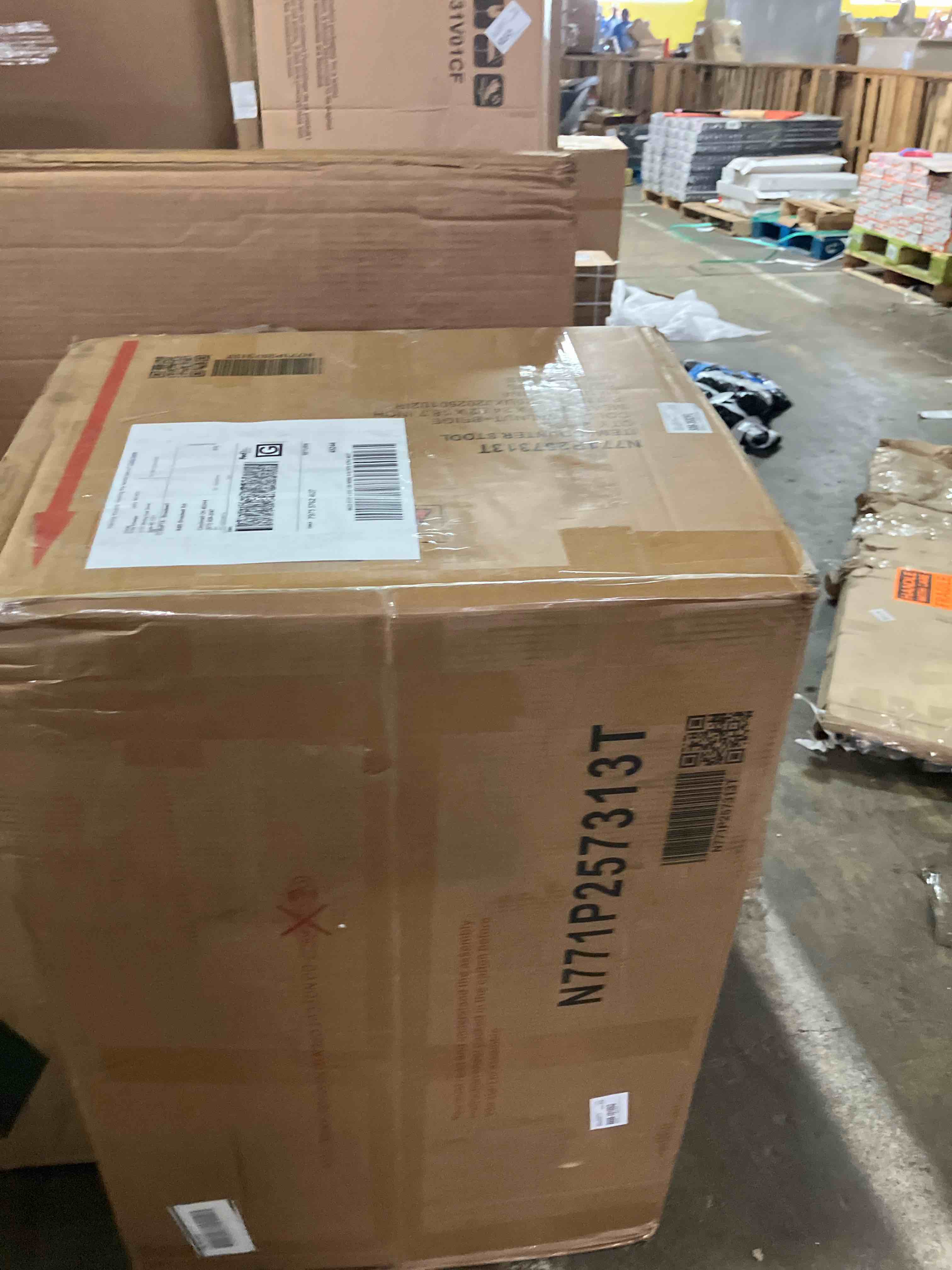https://s3.amazonaws.com/lotting-images-prod/phillipi/BRN1942178_1757099903467.jpeg