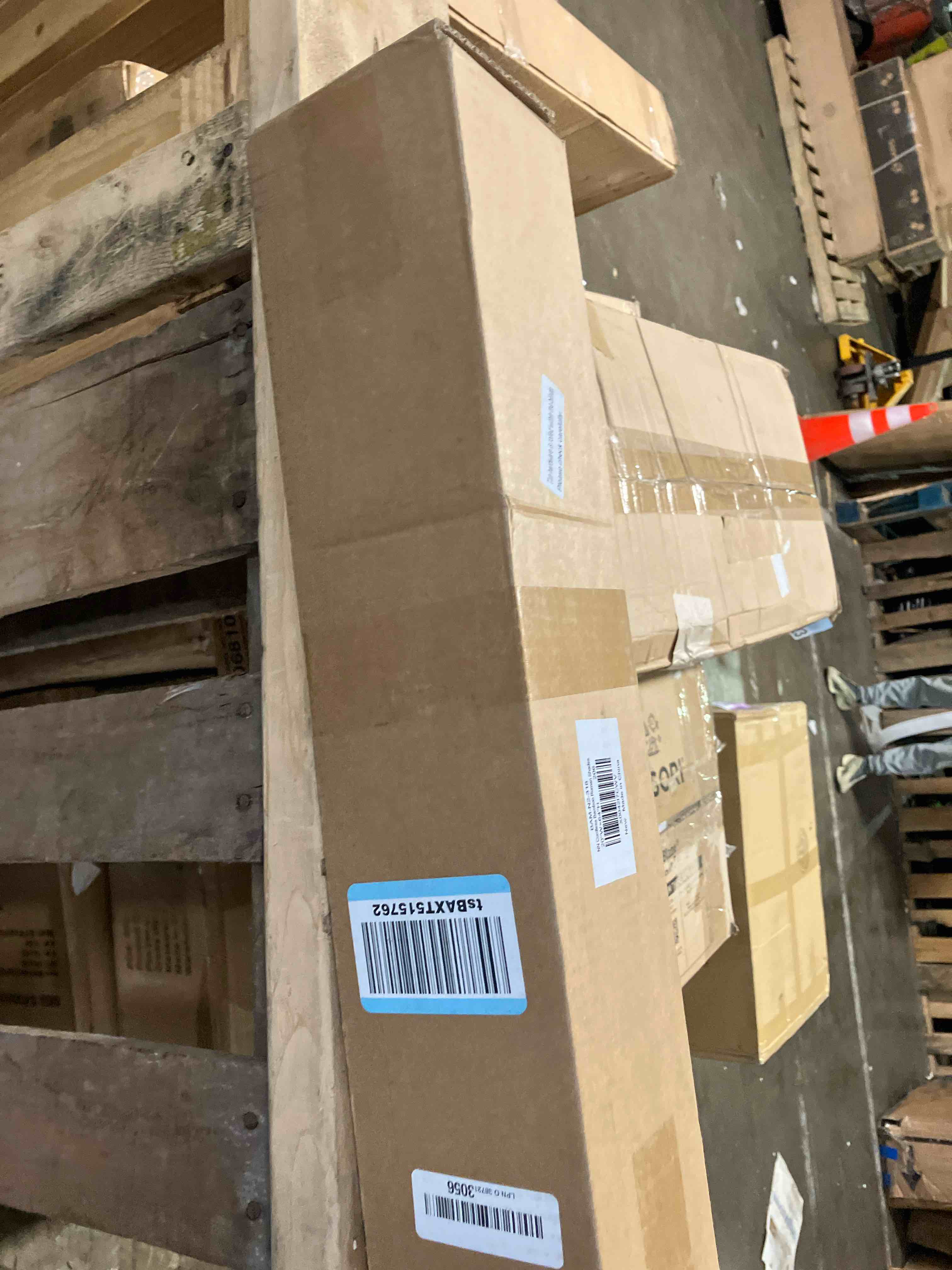 https://s3.amazonaws.com/lotting-images-prod/phillipi/BRN1942183_1757101118167.jpeg