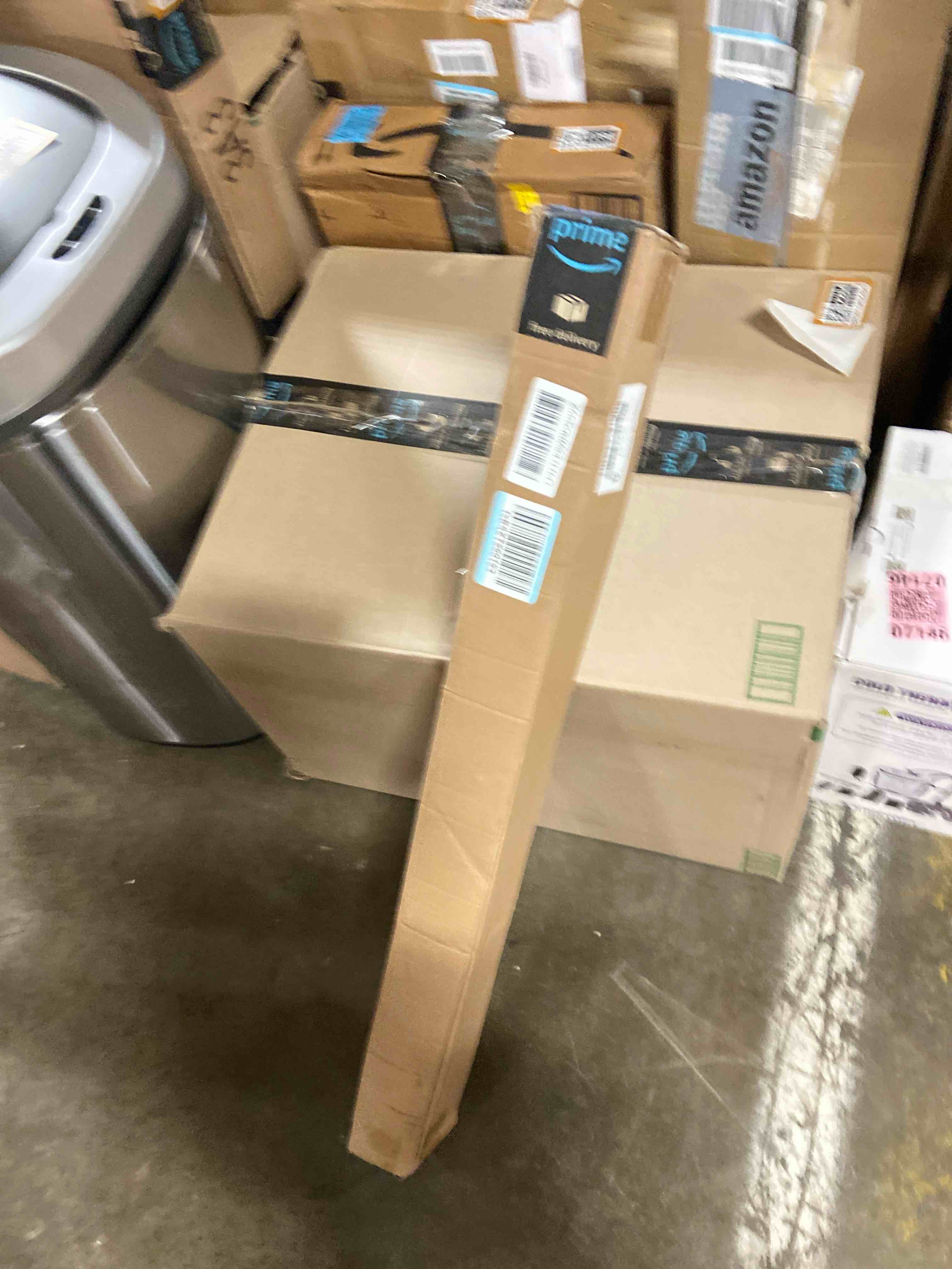https://s3.amazonaws.com/lotting-images-prod/phillipi/BRN1942278_1757438709127.jpeg