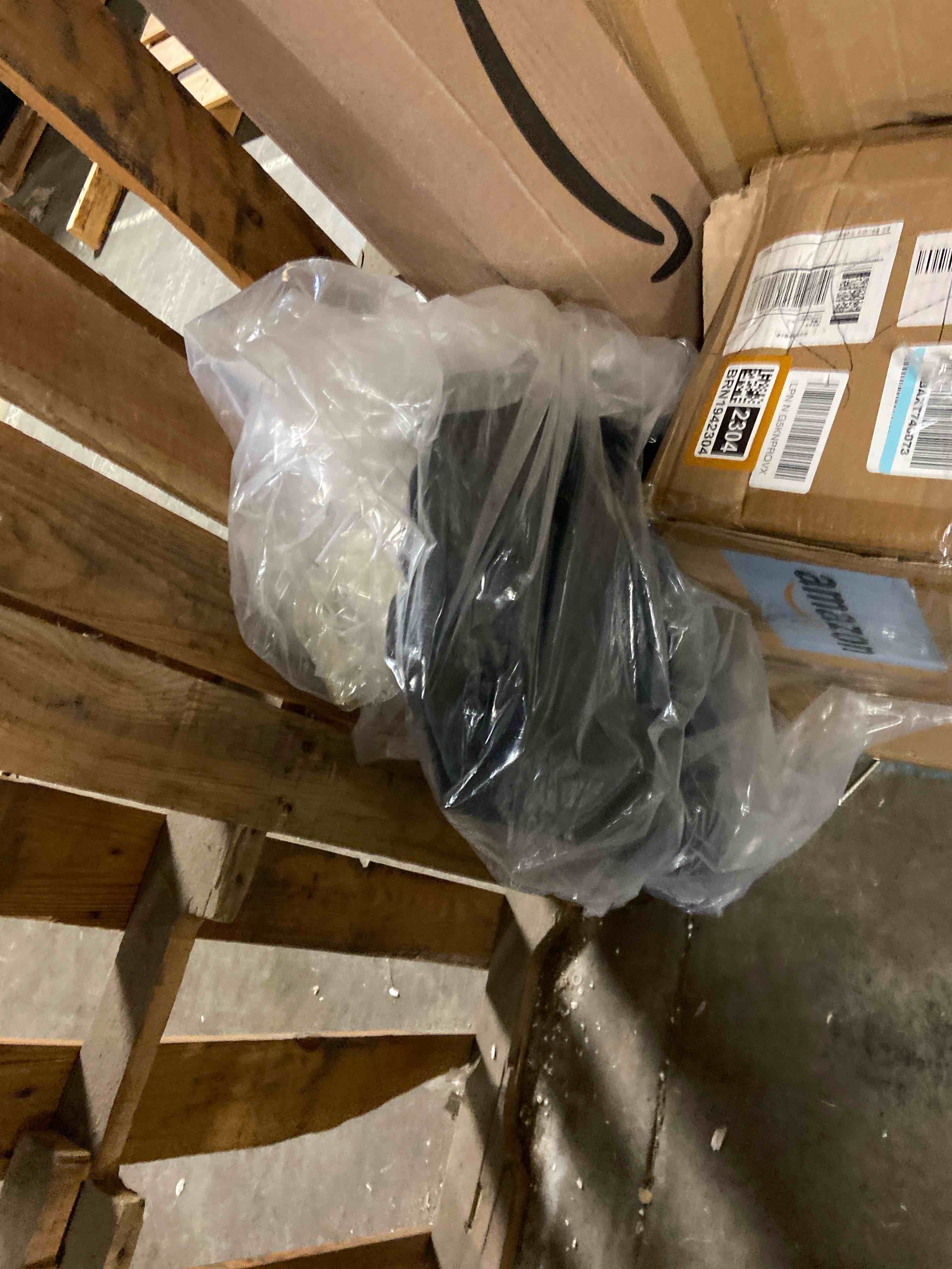 https://s3.amazonaws.com/lotting-images-prod/phillipi/BRN1942303_1757435132137.jpeg