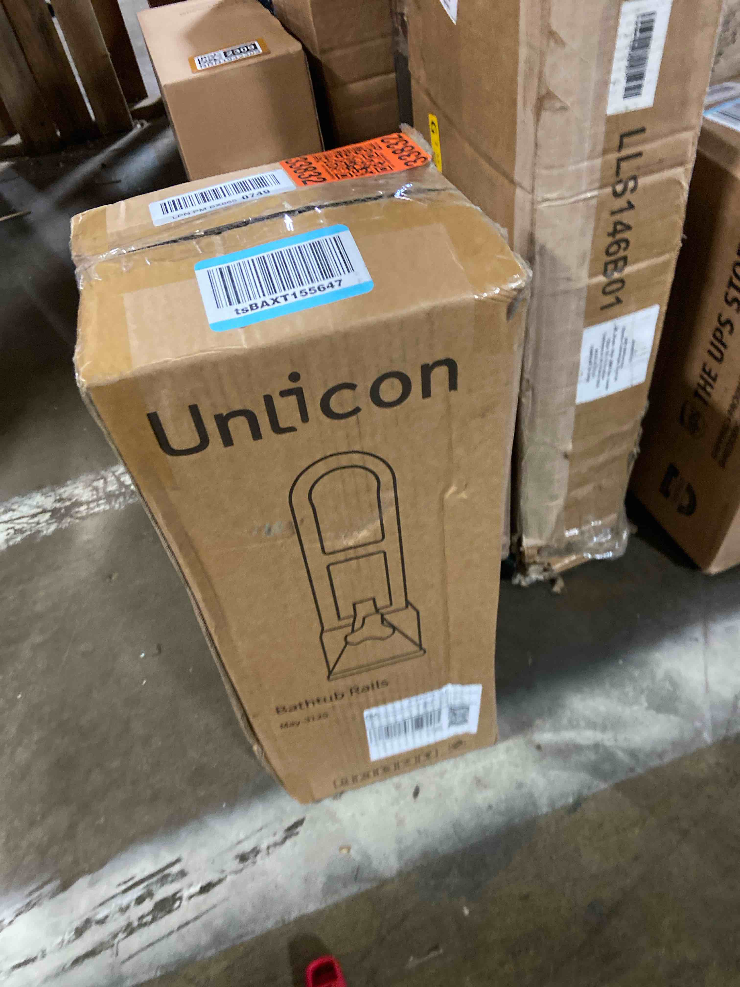 https://s3.amazonaws.com/lotting-images-prod/phillipi/BRN1942308_1757433592352.jpeg