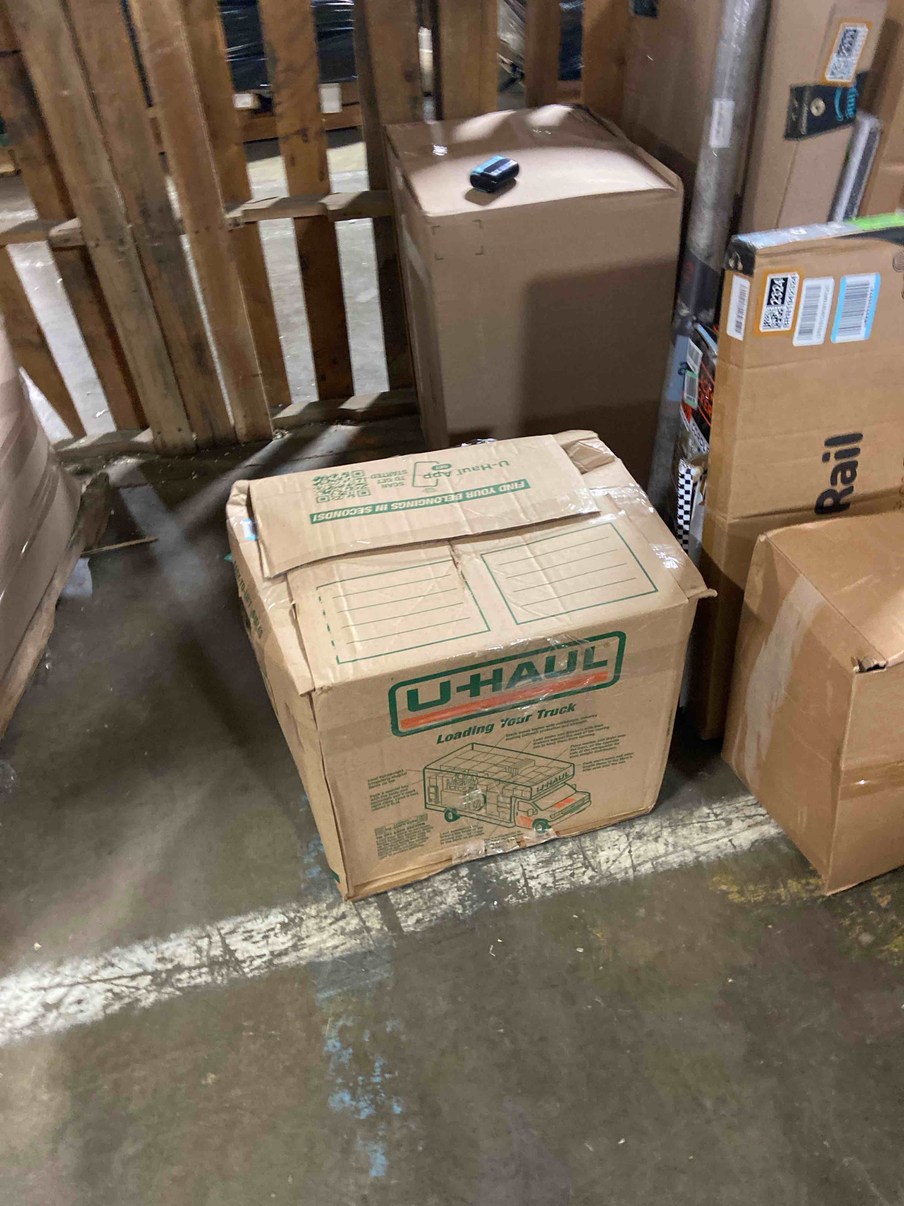 https://s3.amazonaws.com/lotting-images-prod/phillipi/BRN1942320_1757432603240.jpeg