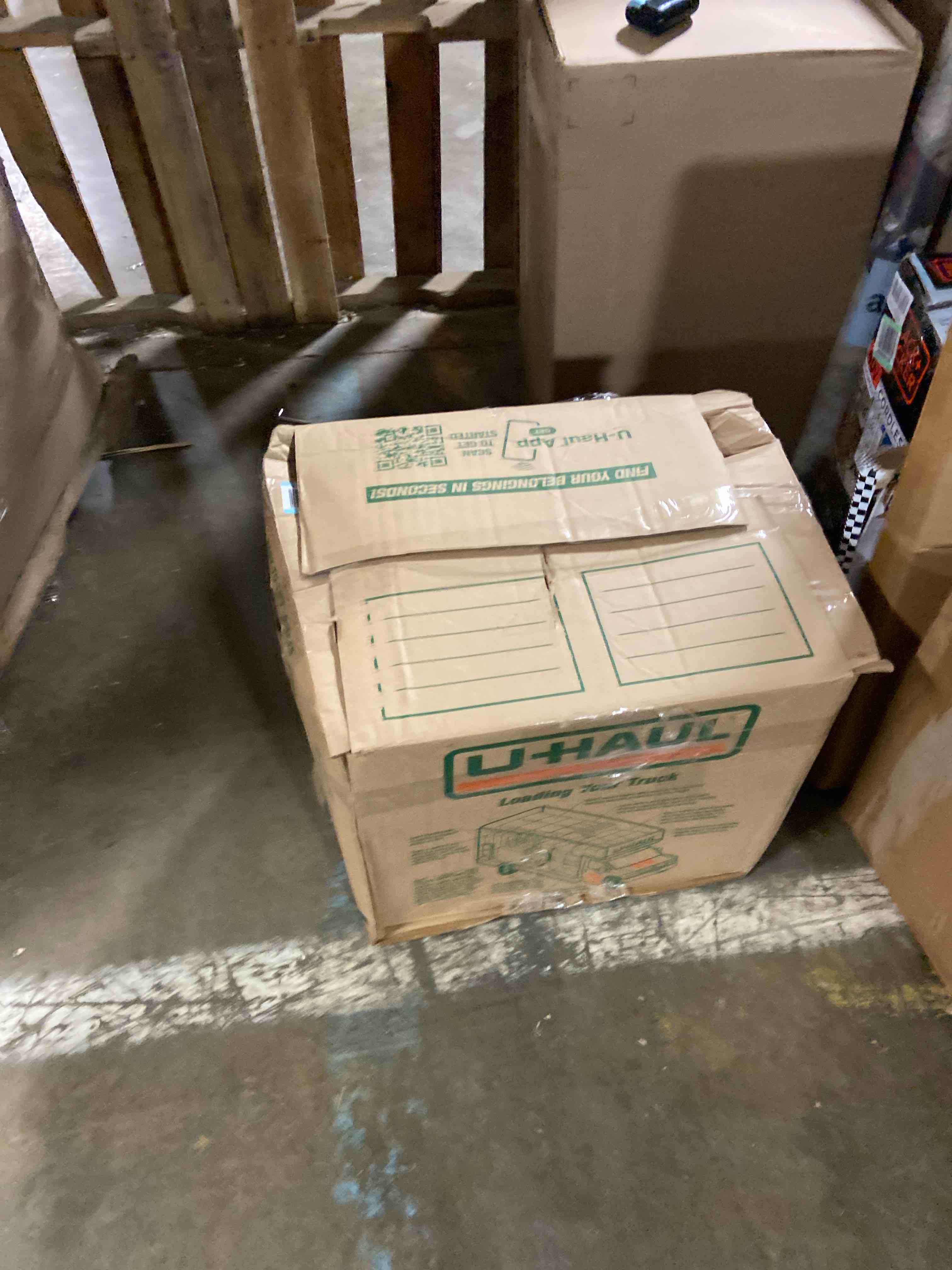 https://s3.amazonaws.com/lotting-images-prod/phillipi/BRN1942320_1757432604361.jpeg