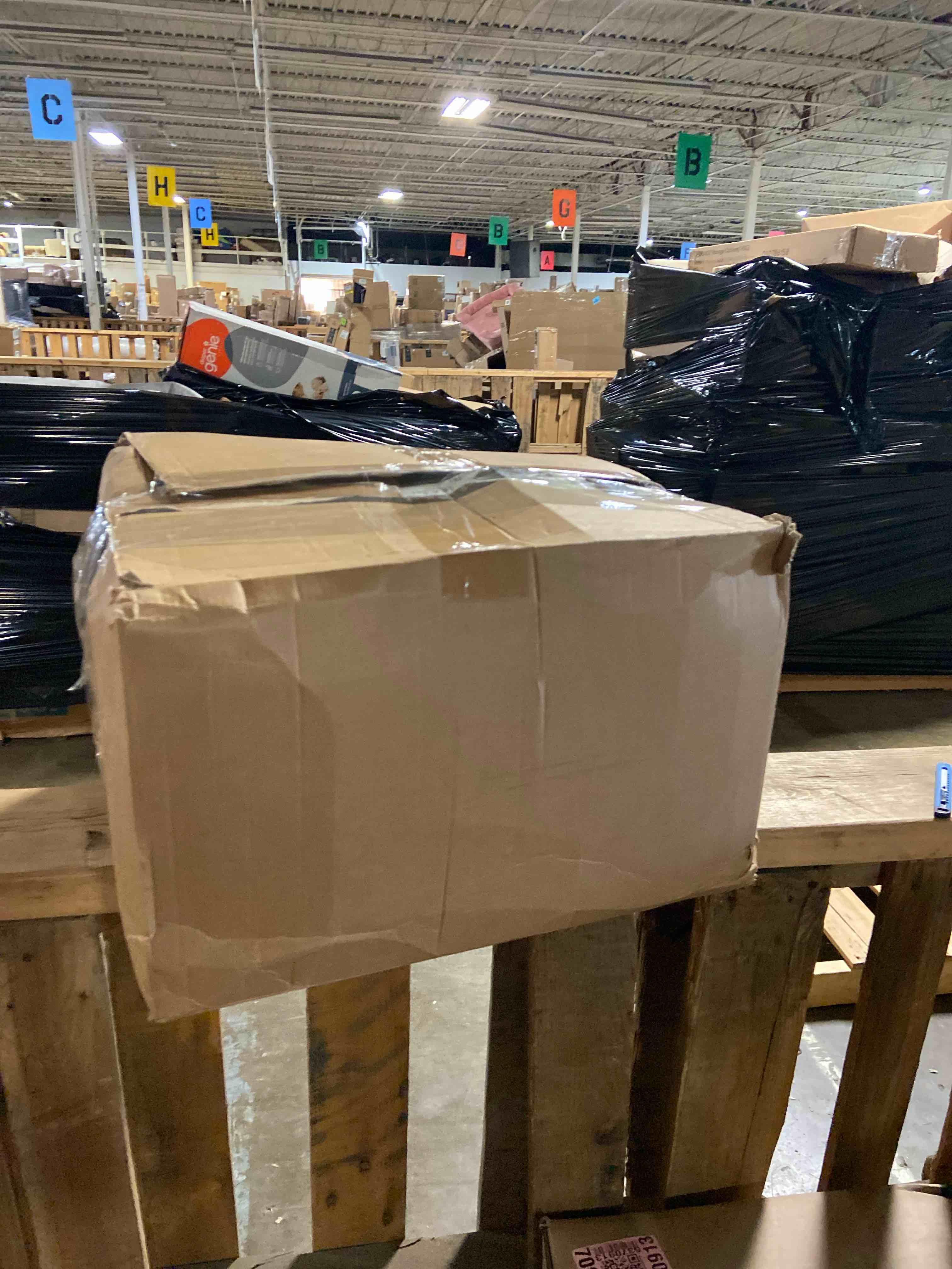 https://s3.amazonaws.com/lotting-images-prod/phillipi/BRN1942322_1757432263131.jpeg