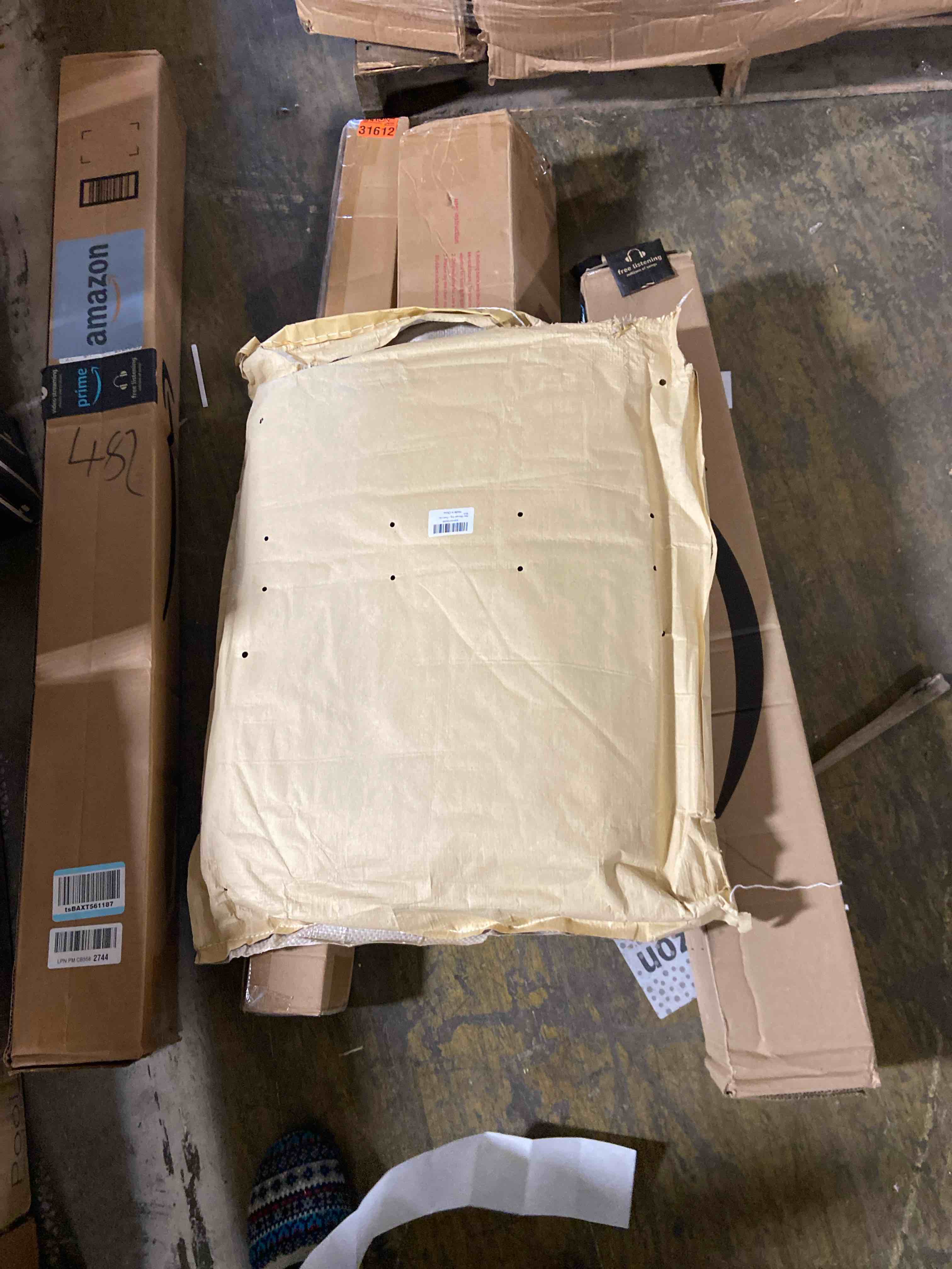 https://s3.amazonaws.com/lotting-images-prod/phillipi/BRN1942349_1757428337823.jpeg