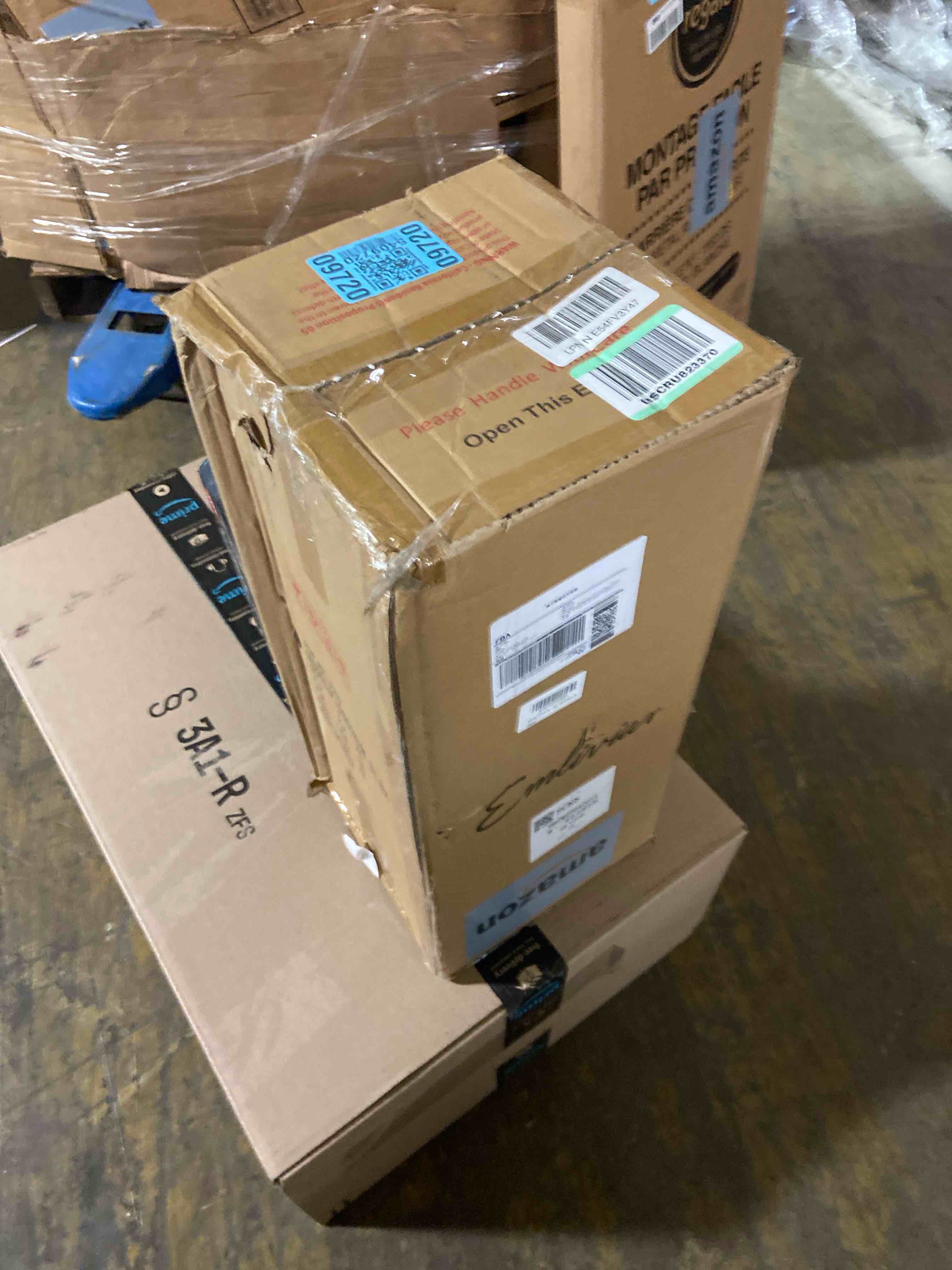 https://s3.amazonaws.com/lotting-images-prod/phillipi/BRN1942381_1757425643147.jpeg