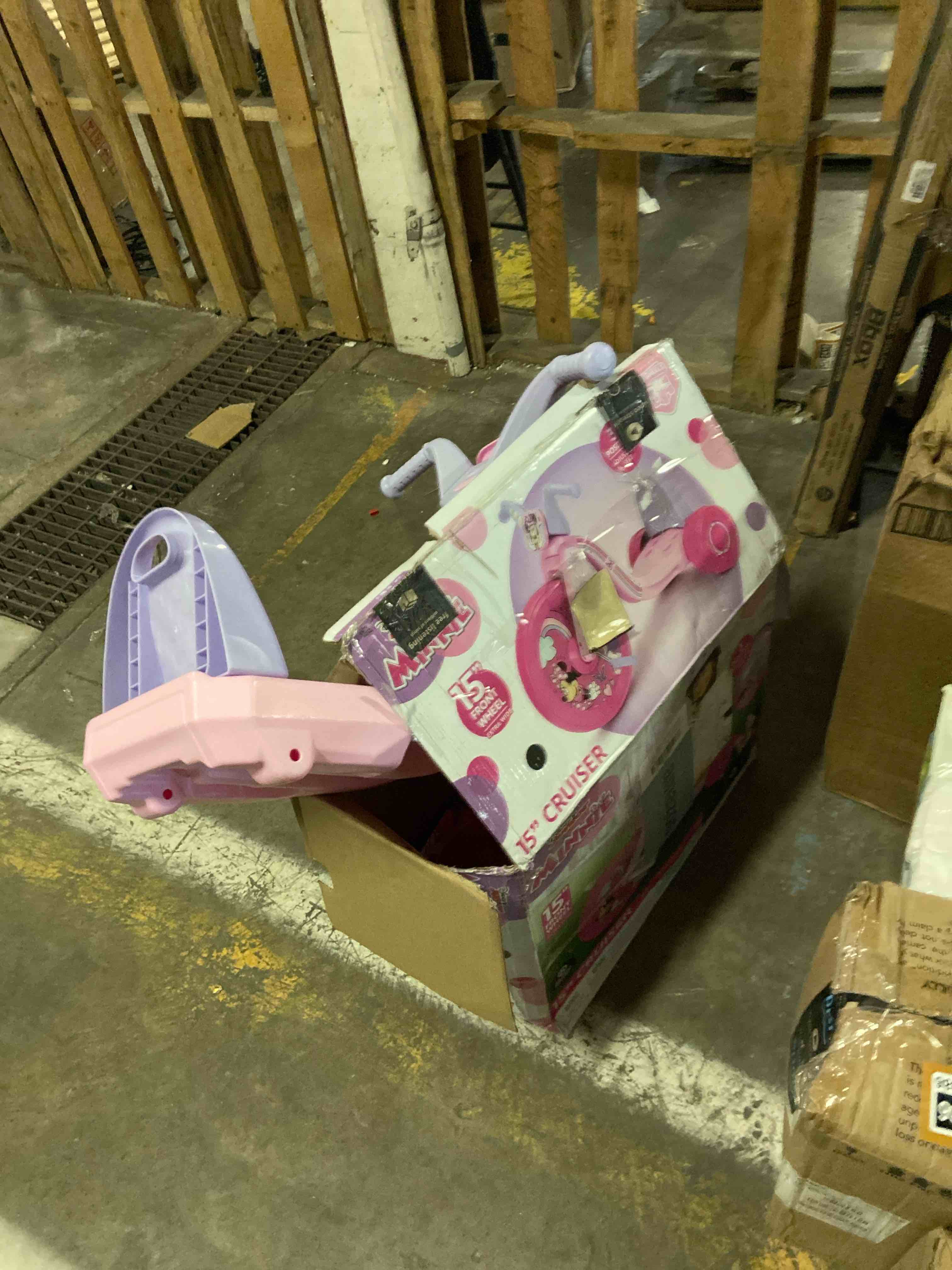 https://s3.amazonaws.com/lotting-images-prod/phillipi/BRN1942393_1757440787697.jpeg