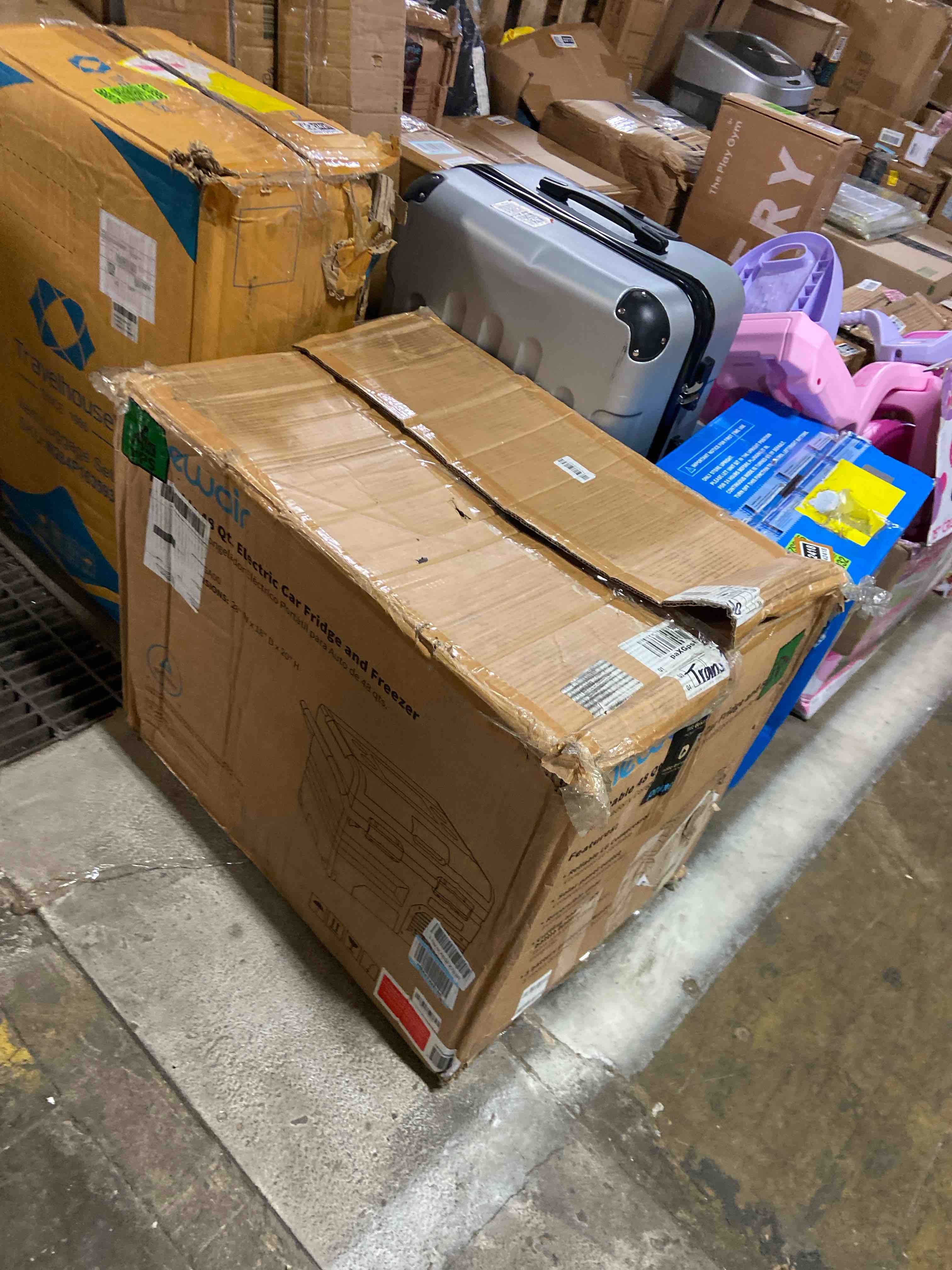 https://s3.amazonaws.com/lotting-images-prod/phillipi/BRN1942422_1757443239671.jpeg
