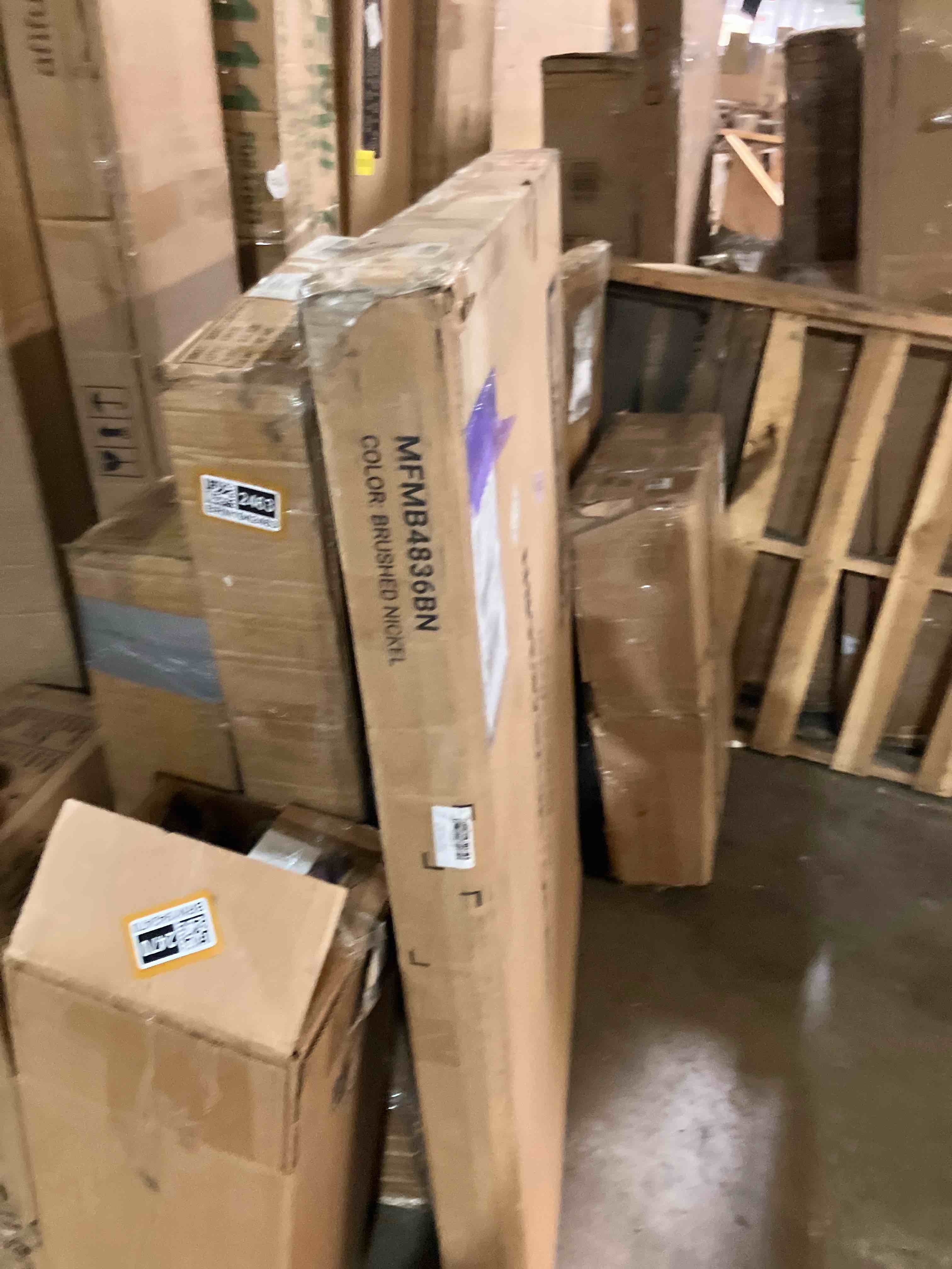 https://s3.amazonaws.com/lotting-images-prod/phillipi/BRN1942459_1757530878166.jpeg