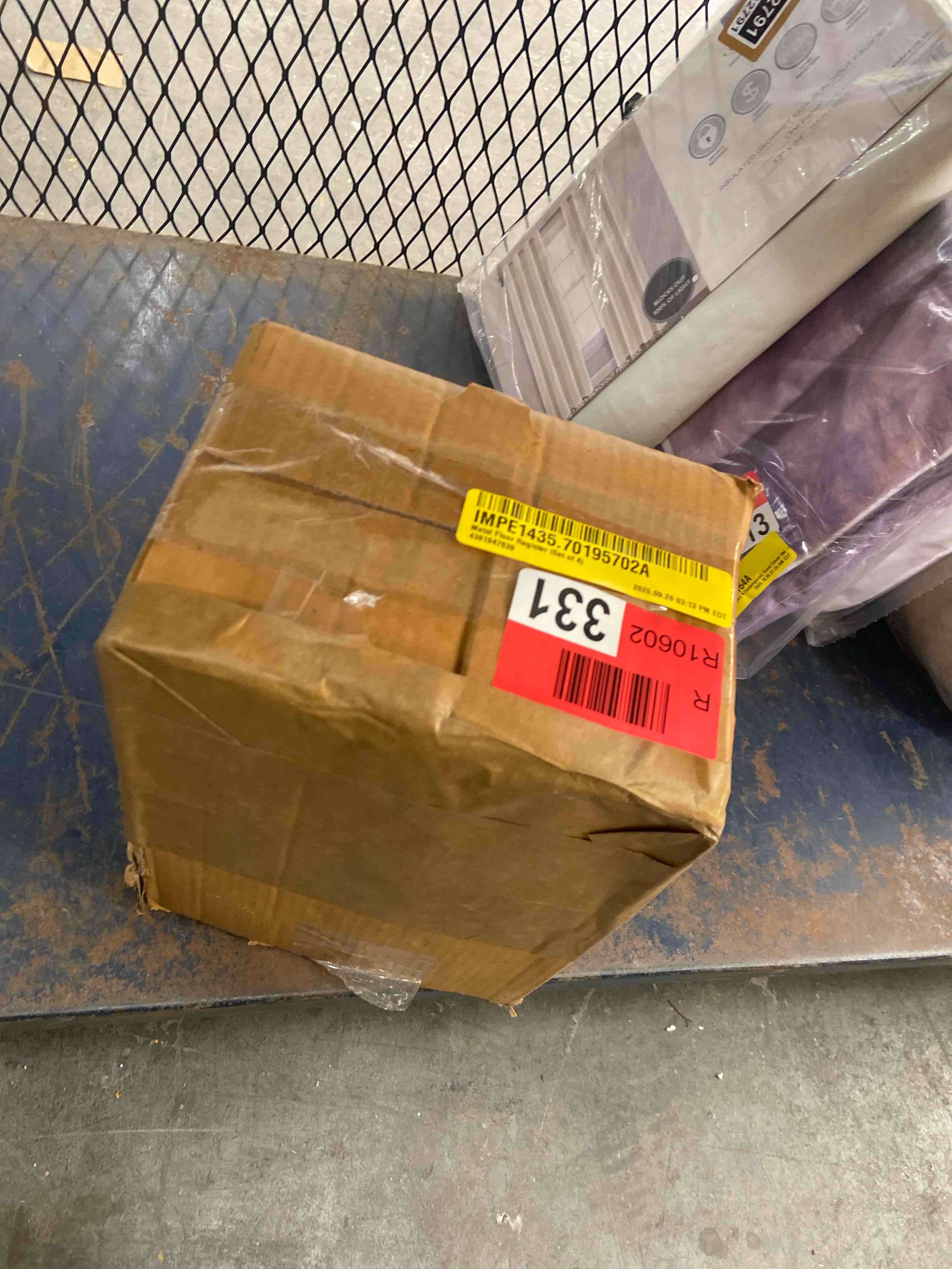 Condition photo showing New/Like New for metal floor register (set of 4)